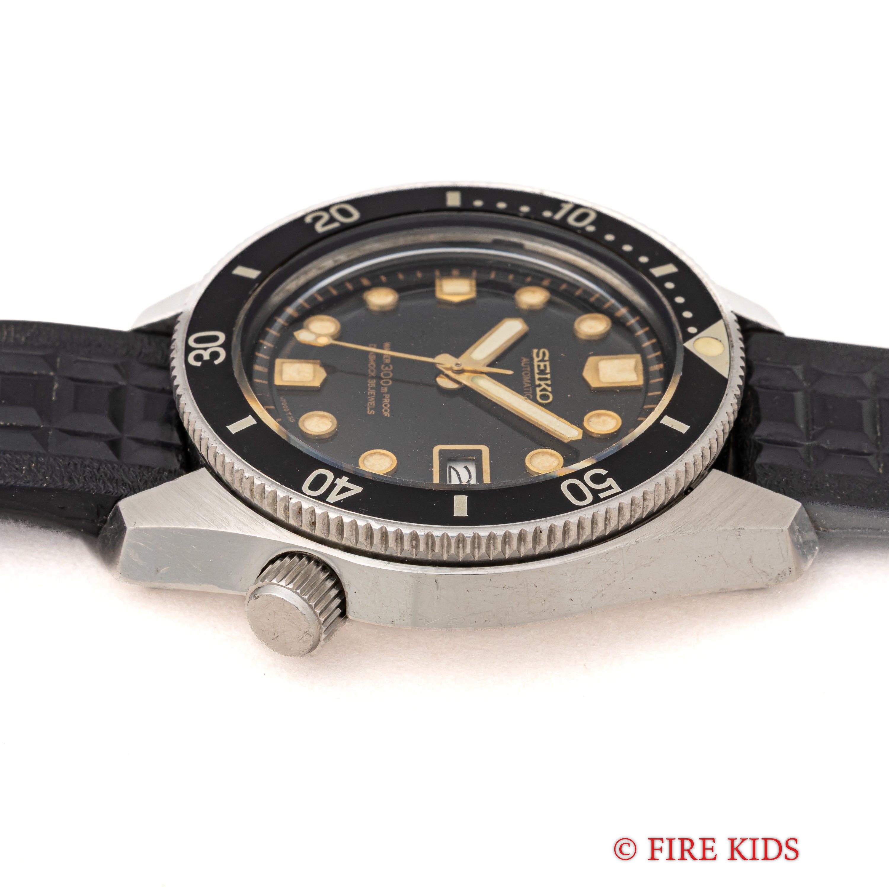 セイコー300mダイバーファーストモデル初期型 1967年製 6215-7000カウントダウンベゼル