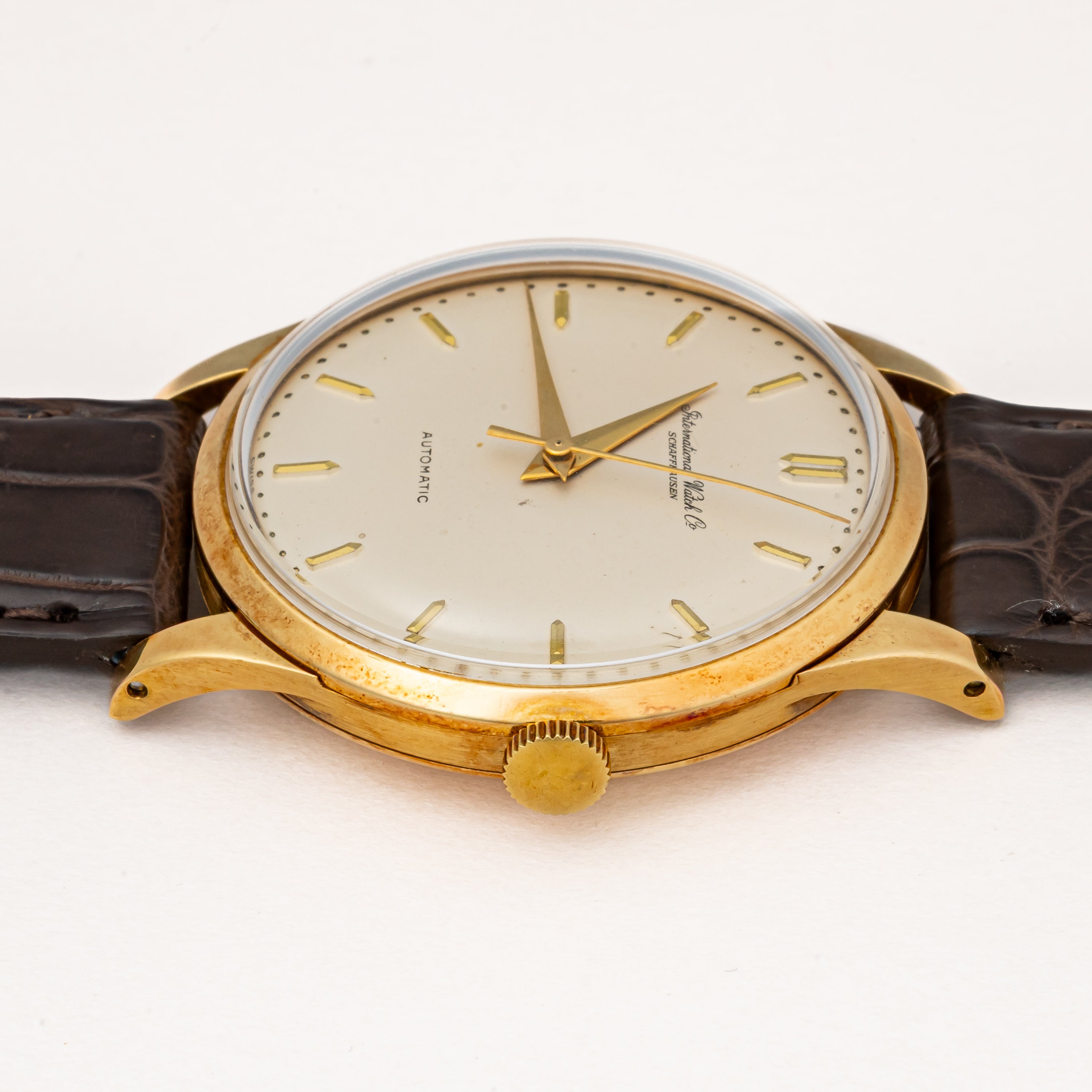 品良く着こなすため IWC 18金無垢イエローゴールド 1961年製 ラウンドケース その他
