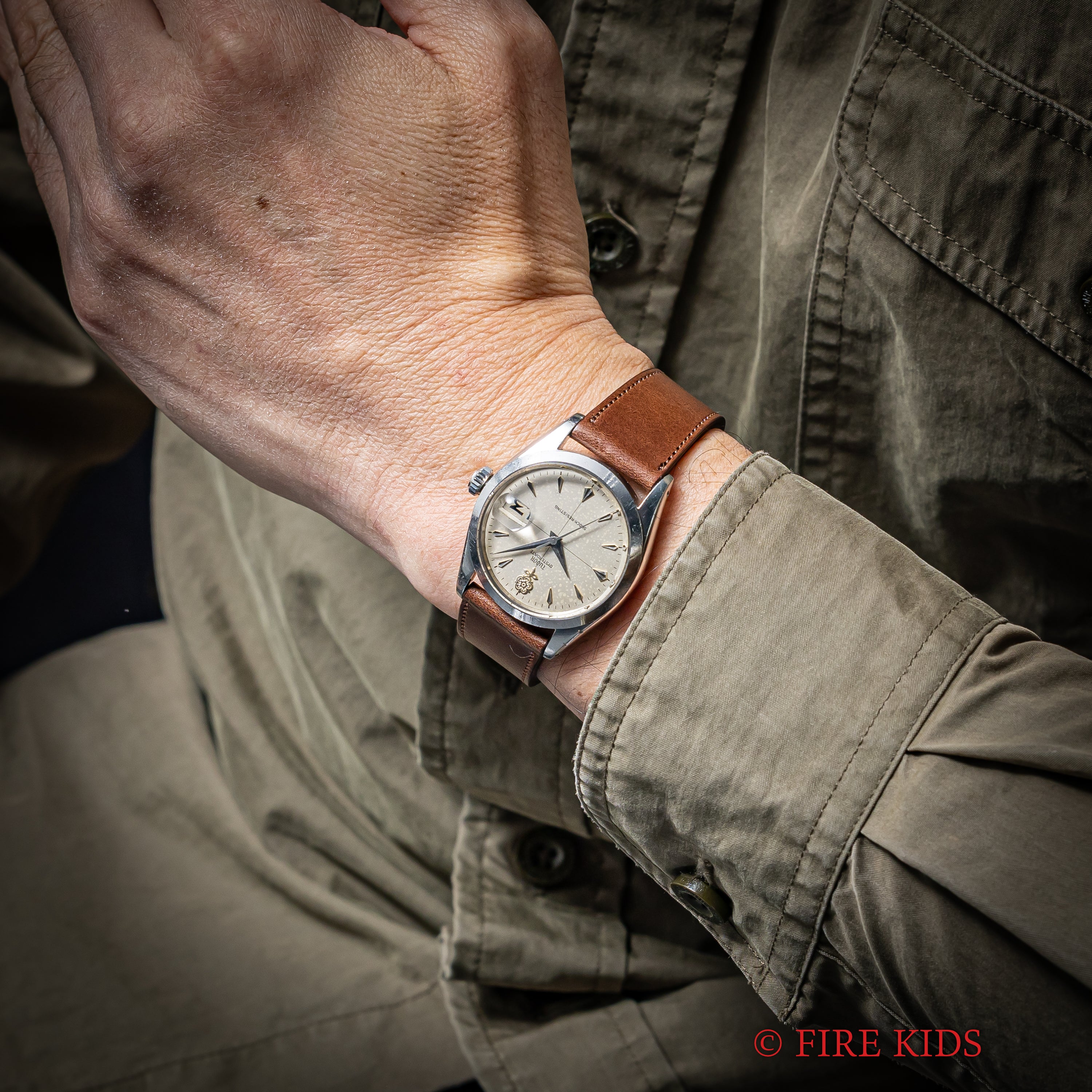 チューダー デカバラ クロスライン オイスターデイト 1960年製（昭和35年製）Ref.7939 手巻 王冠リューズ