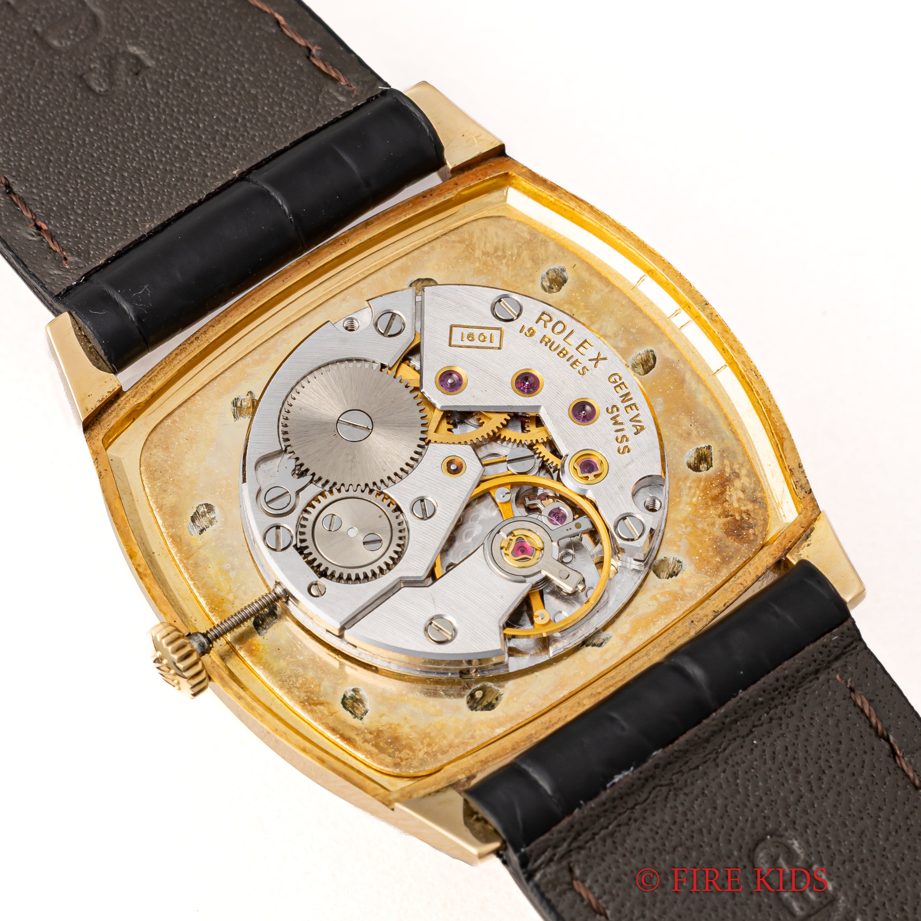 ロレックス 1975年製 チェリーニ トノー型 18金無垢イエローゴールド Cal.1601 Ref.3805 シグマダイヤル