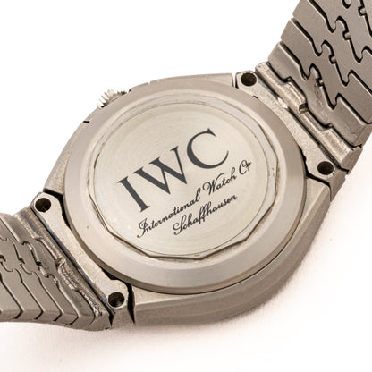 ポルシェデザイン by IWC クロノグラフ 1982年製 Ref.3700 箱、説明書付き