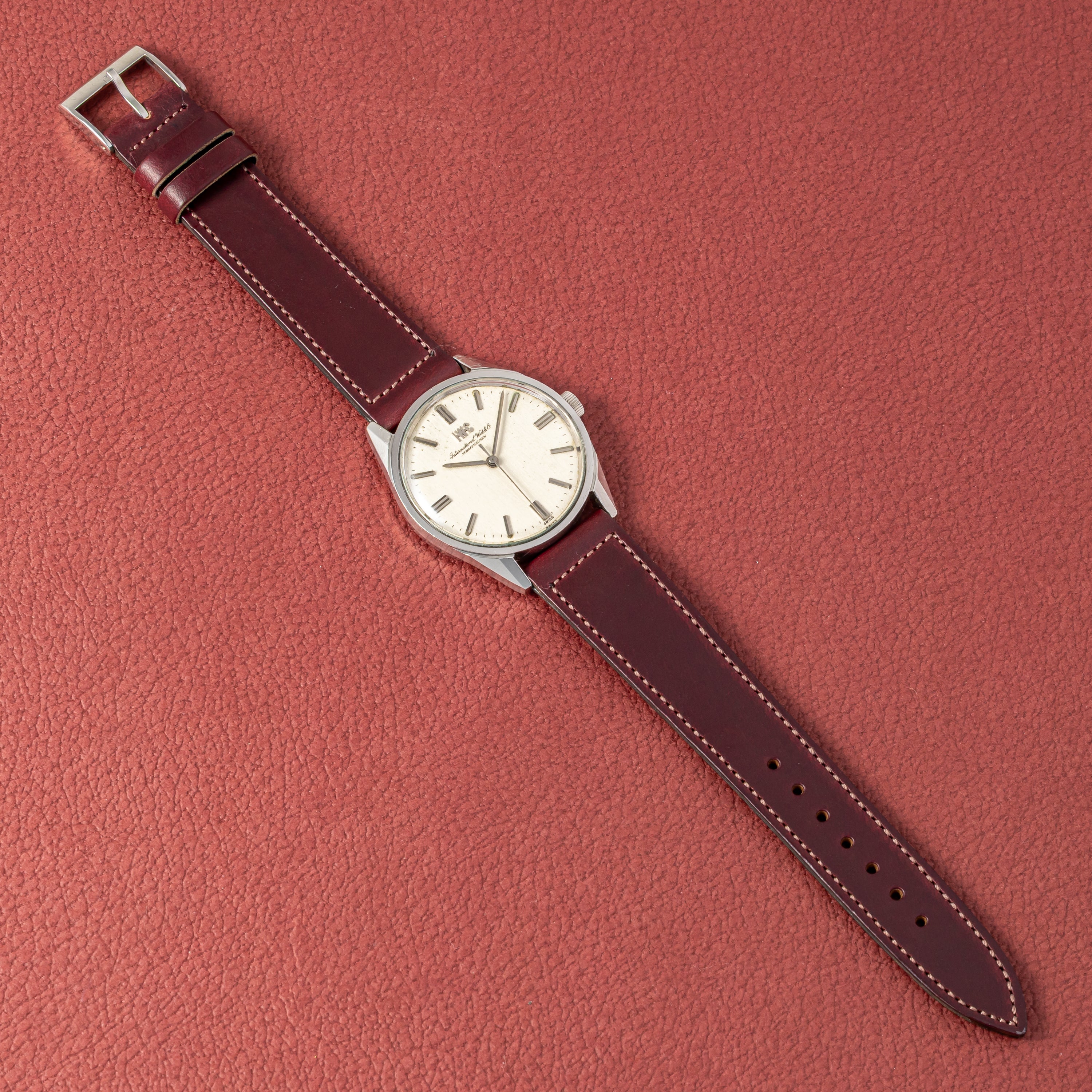 IWC ラウンド 1970年製/昭和45年製 Ref.810 手巻き Cal.89 スクリューバックケース お魚リューズ