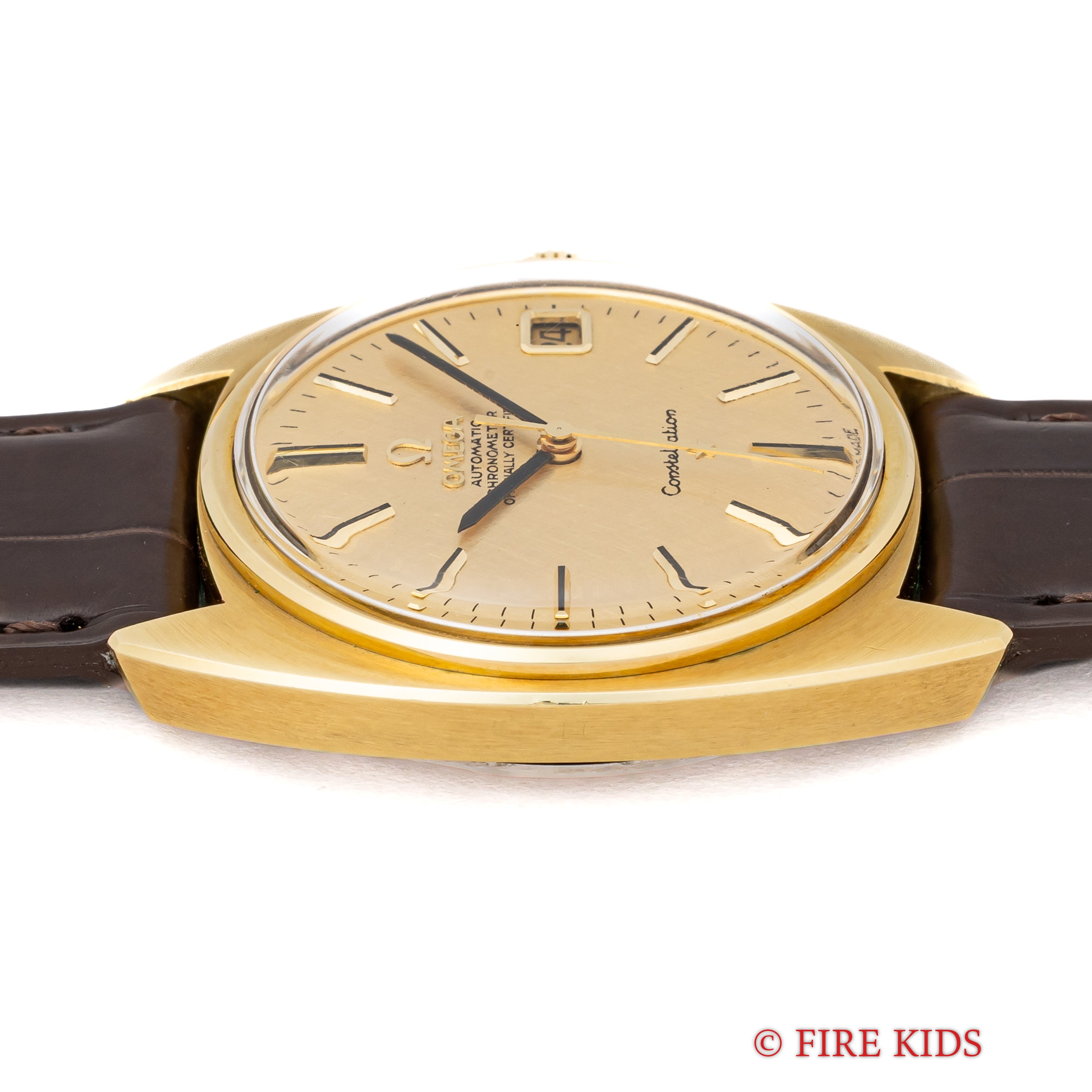 オメガ コンステレーション 1967年製 トップゴールドケース リネンダイヤル ジェンタデザイン 自動巻クロノメーター 純正尾錠