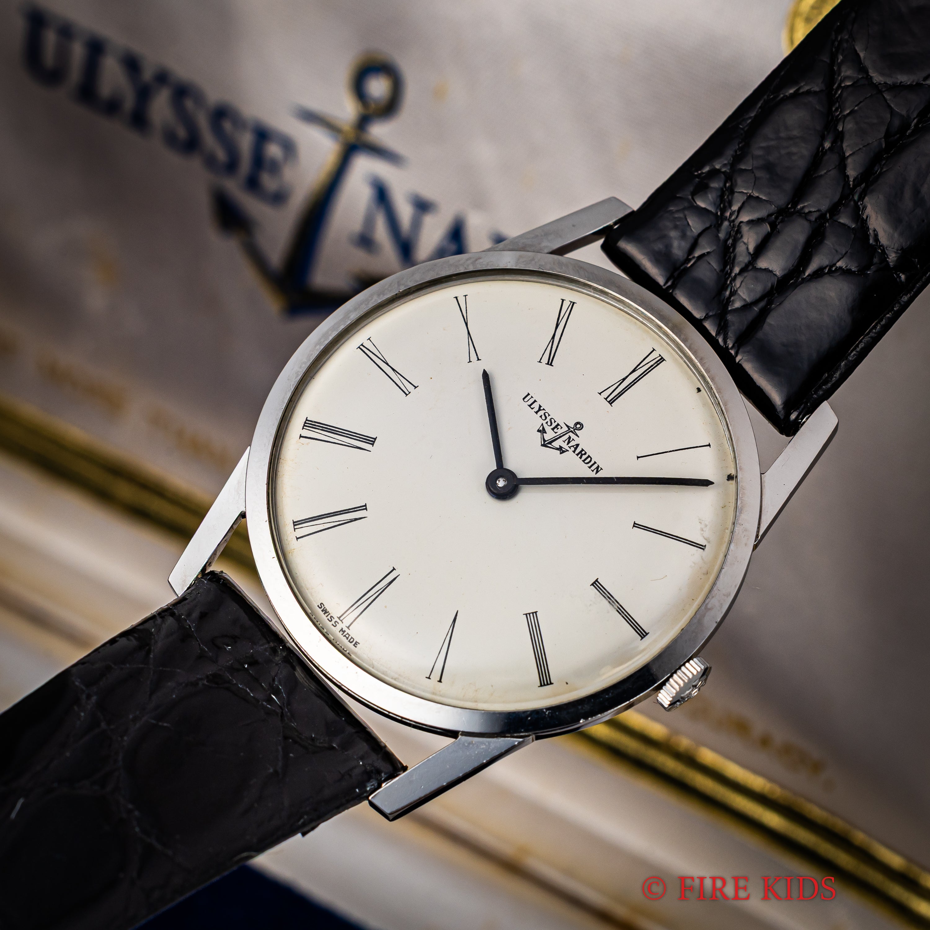 ユリスナルダン エクストラフラット 1970年代製 手巻 ローマンダイヤル