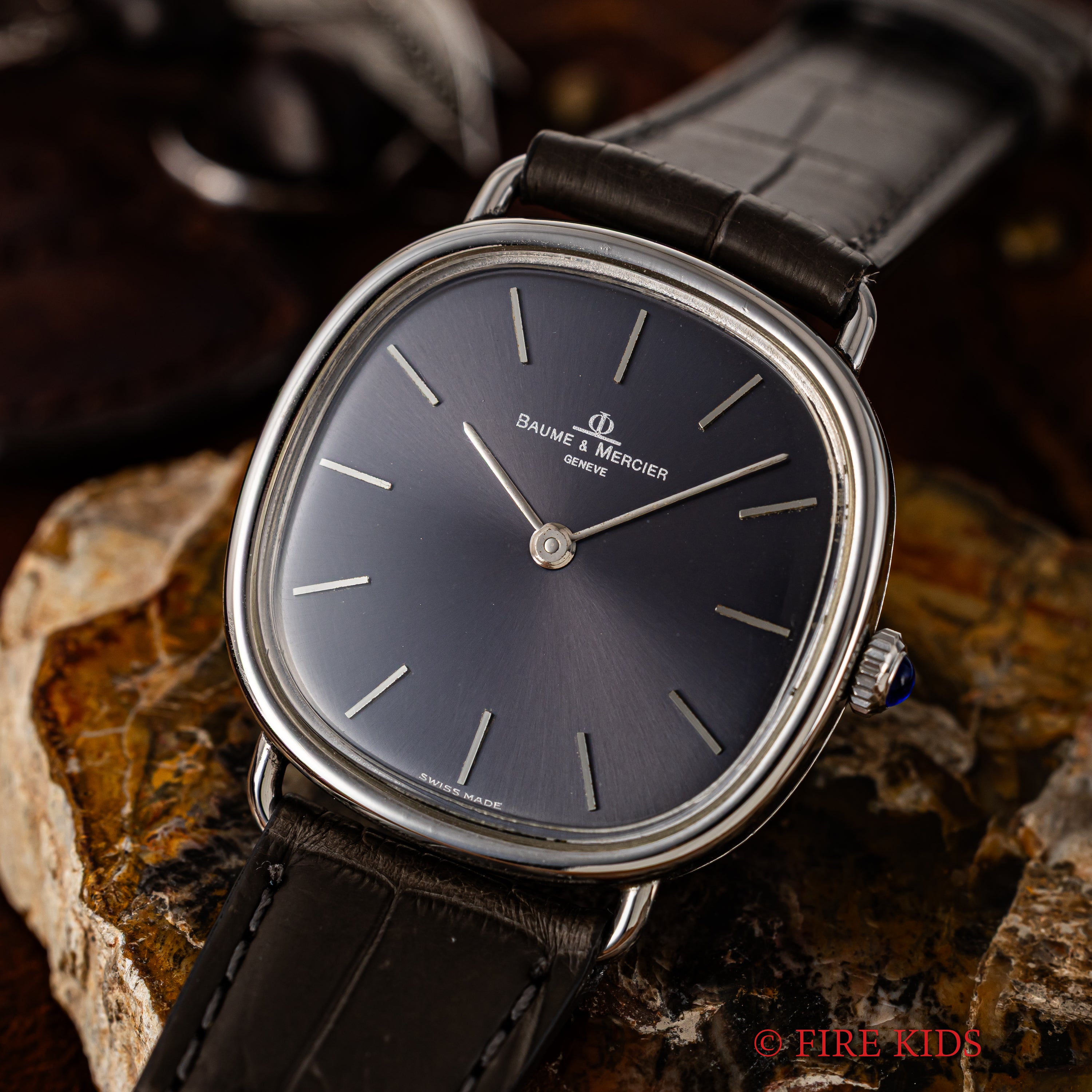 ボーム＆メルシエ 1980年代製 グレーダイヤル 手巻き スクエアケース Ref.1718 cal.BM17001 純正尾錠