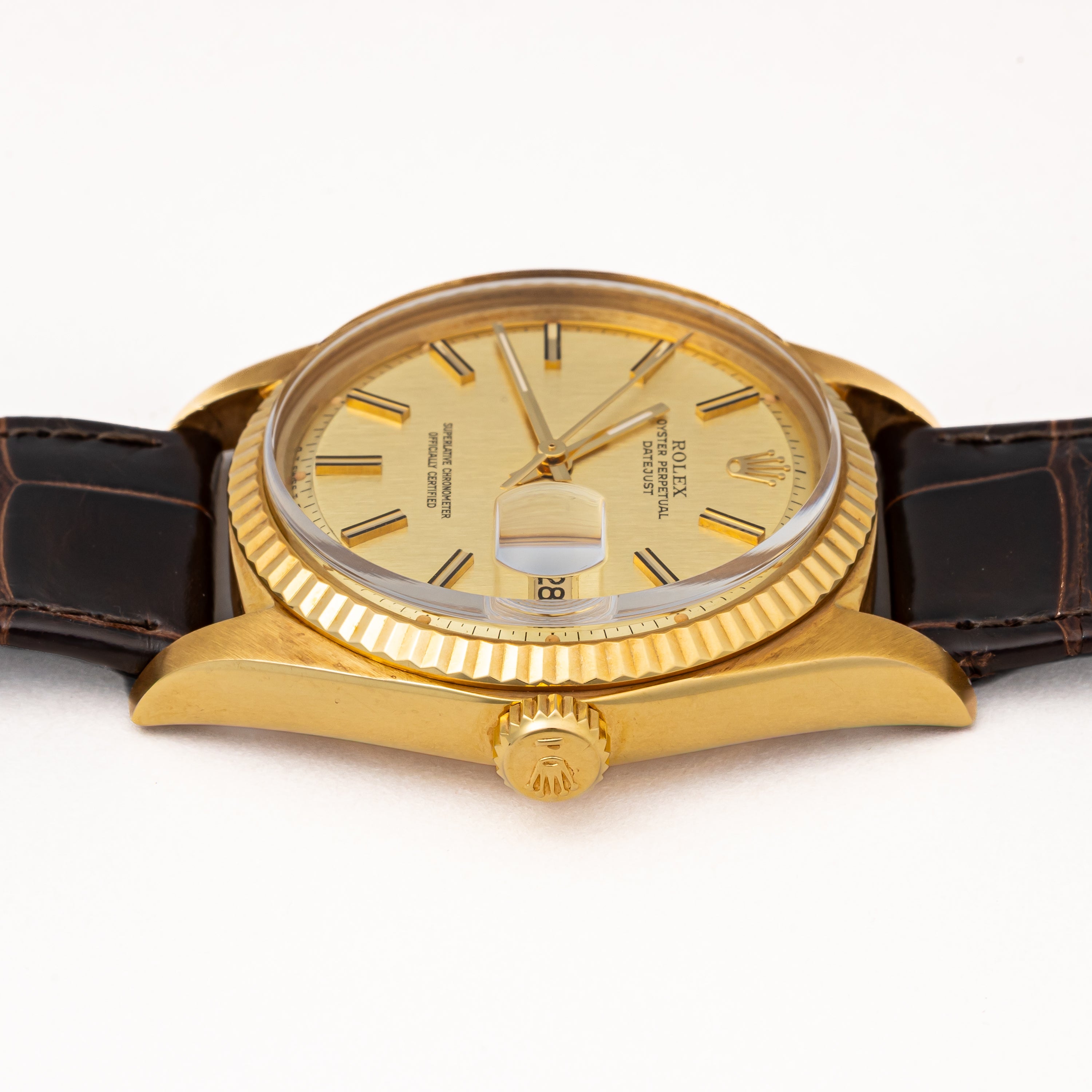 ロレックス デイトジャスト 自動巻き18金無垢 1971年製 シグマダイアル Ref.1601 Cal.1570 純正ベルト、純正18金尾錠付き