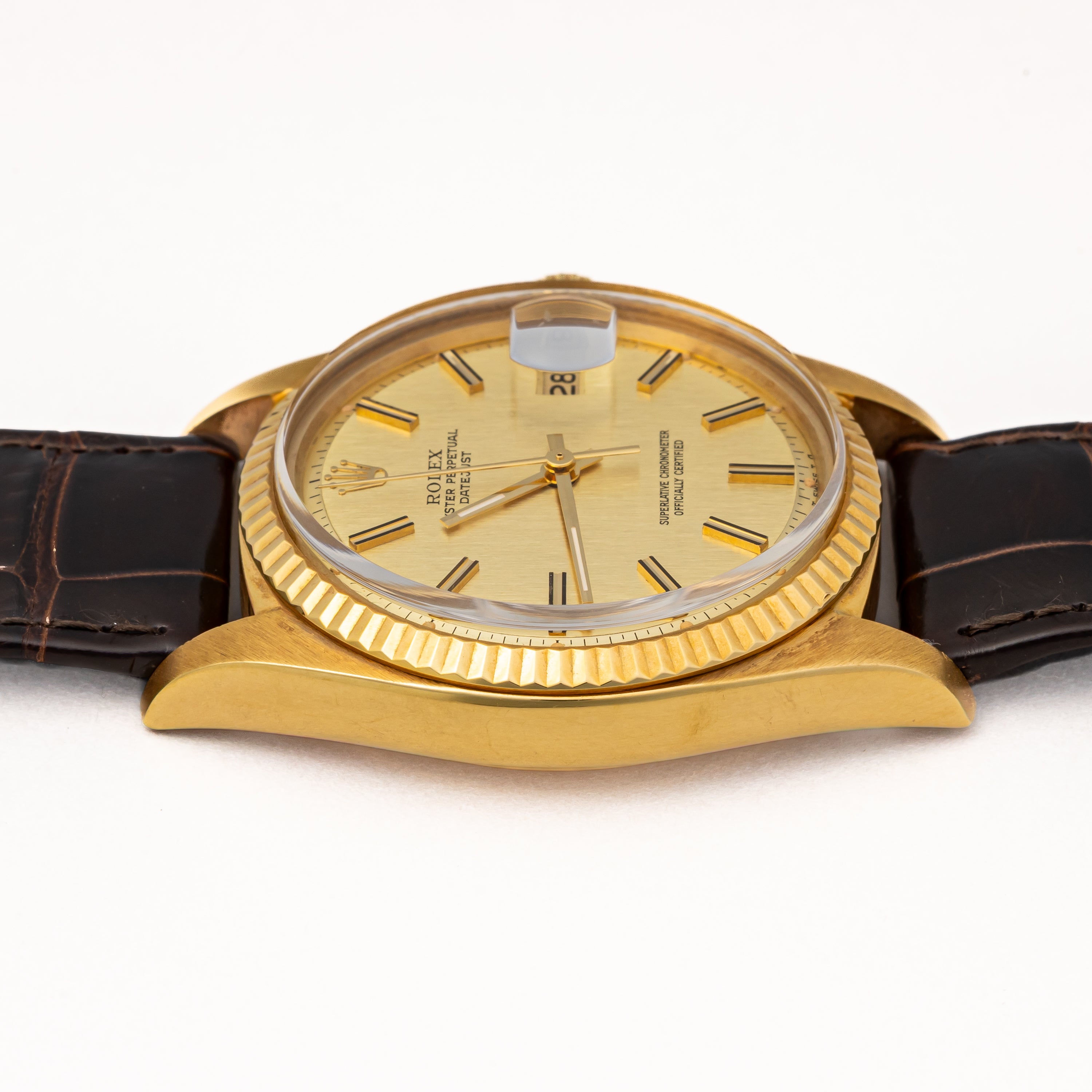 ロレックス デイトジャスト 自動巻き18金無垢 1971年製 シグマダイアル Ref.1601 Cal.1570 純正ベルト、純正18金尾錠付き