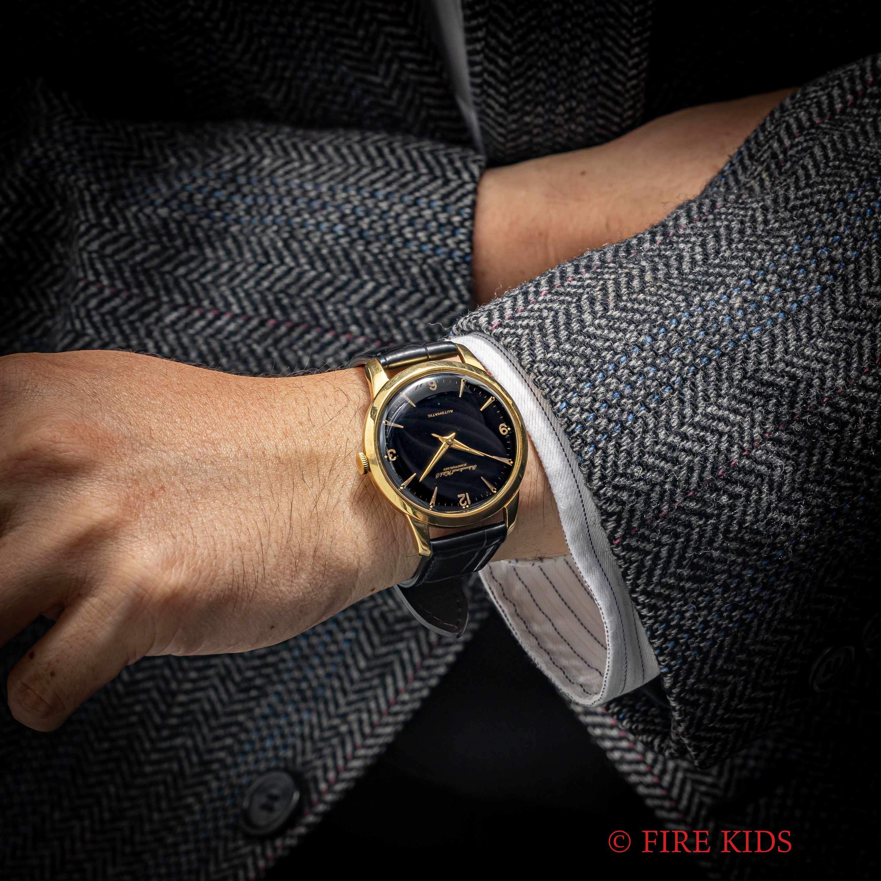 IWC 18金無垢ラウンドケース  1954年製 ブラックミラーダイヤル ペラトン式自動巻Cal.852