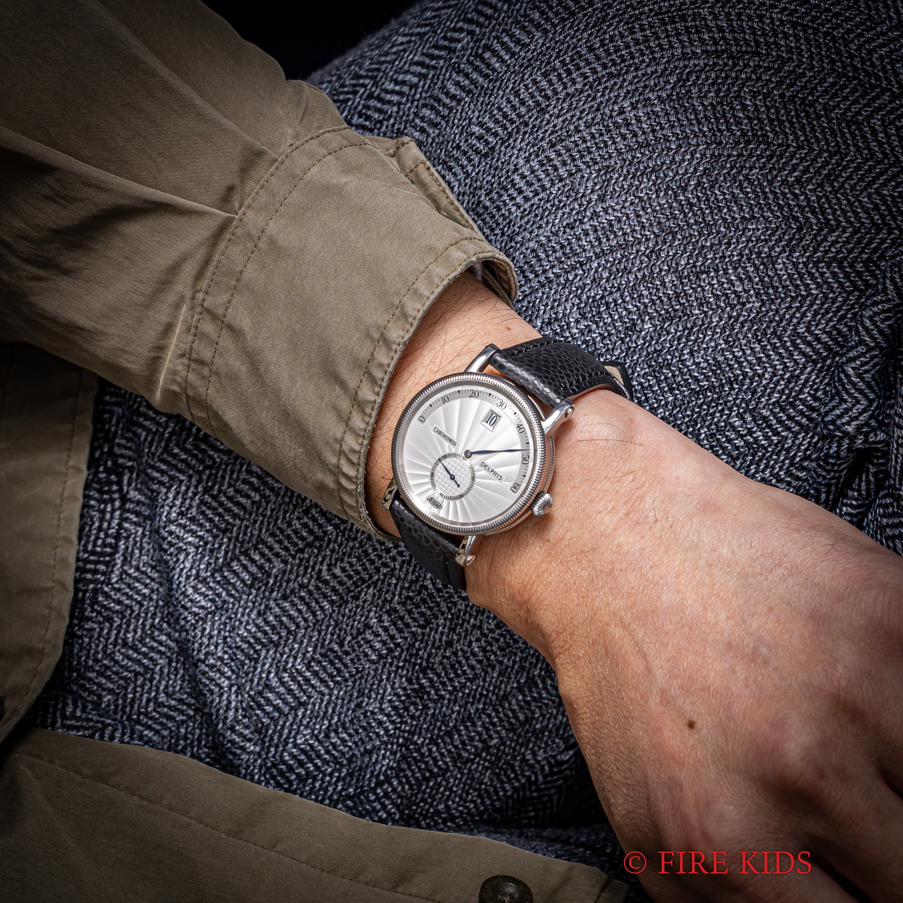 クロノスイス ジャンピングアワー レトログラード デルフィス 1999年発行ギャラ 箱 純正尾錠 スケルトンバック