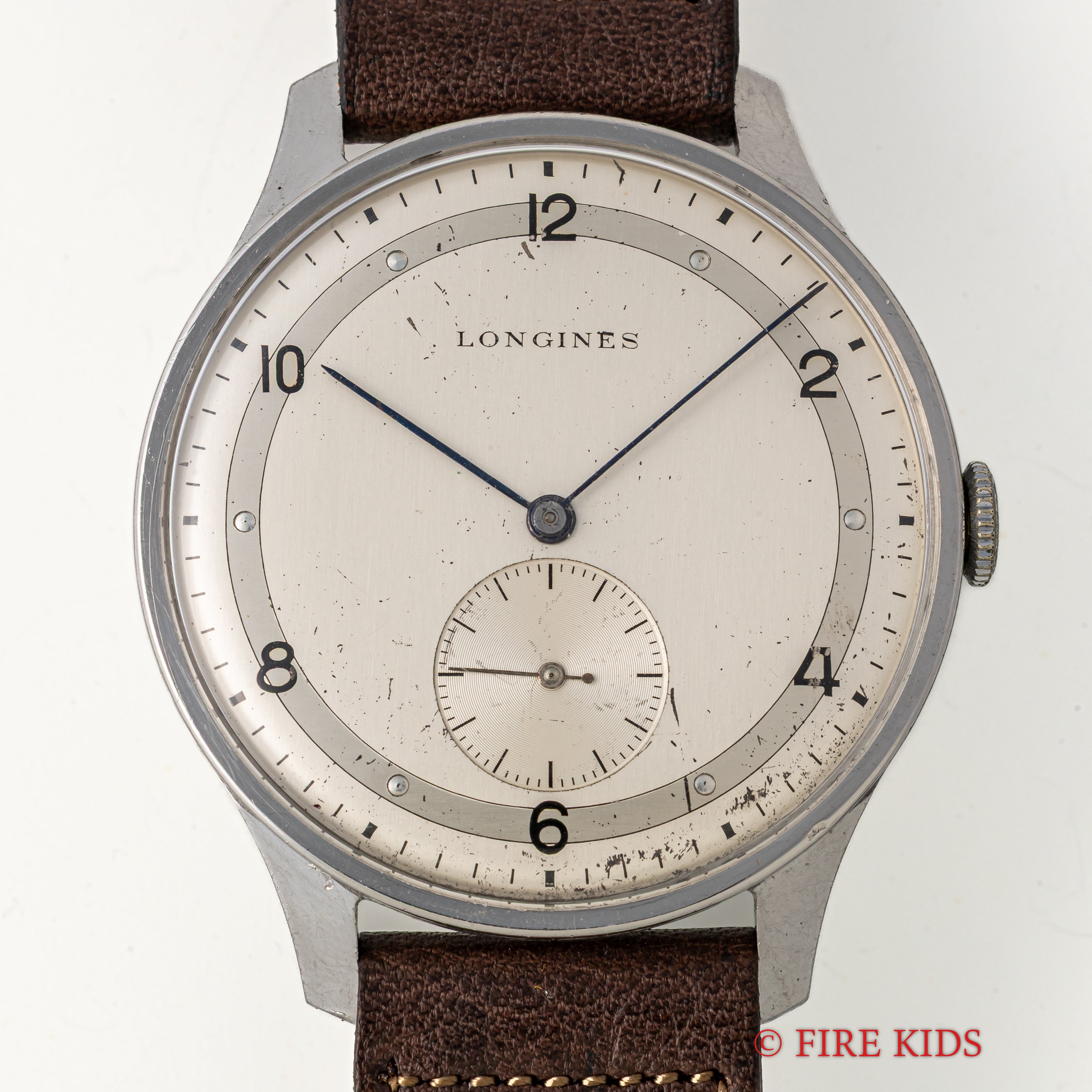 ロンジン 37㎜ビッグケース 1947年製 スモールセコンド手巻 Cal.12.68Z 飛びアラビアブルズアイダイヤル