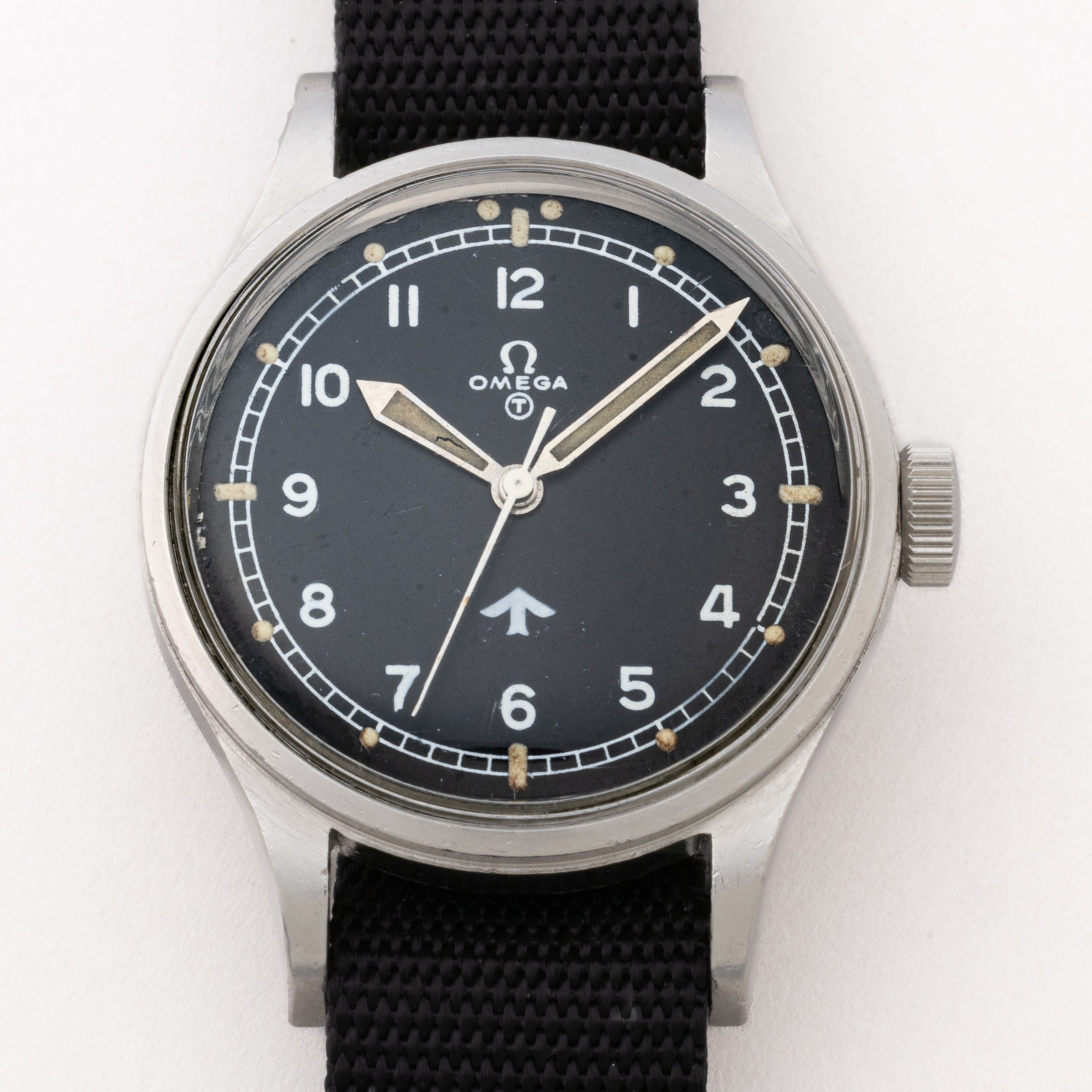 オメガ イギリス空軍 パイロットウオッチ 30ミリキャリバー Ref.2777 Cal.283 1953年製 ファットアロー