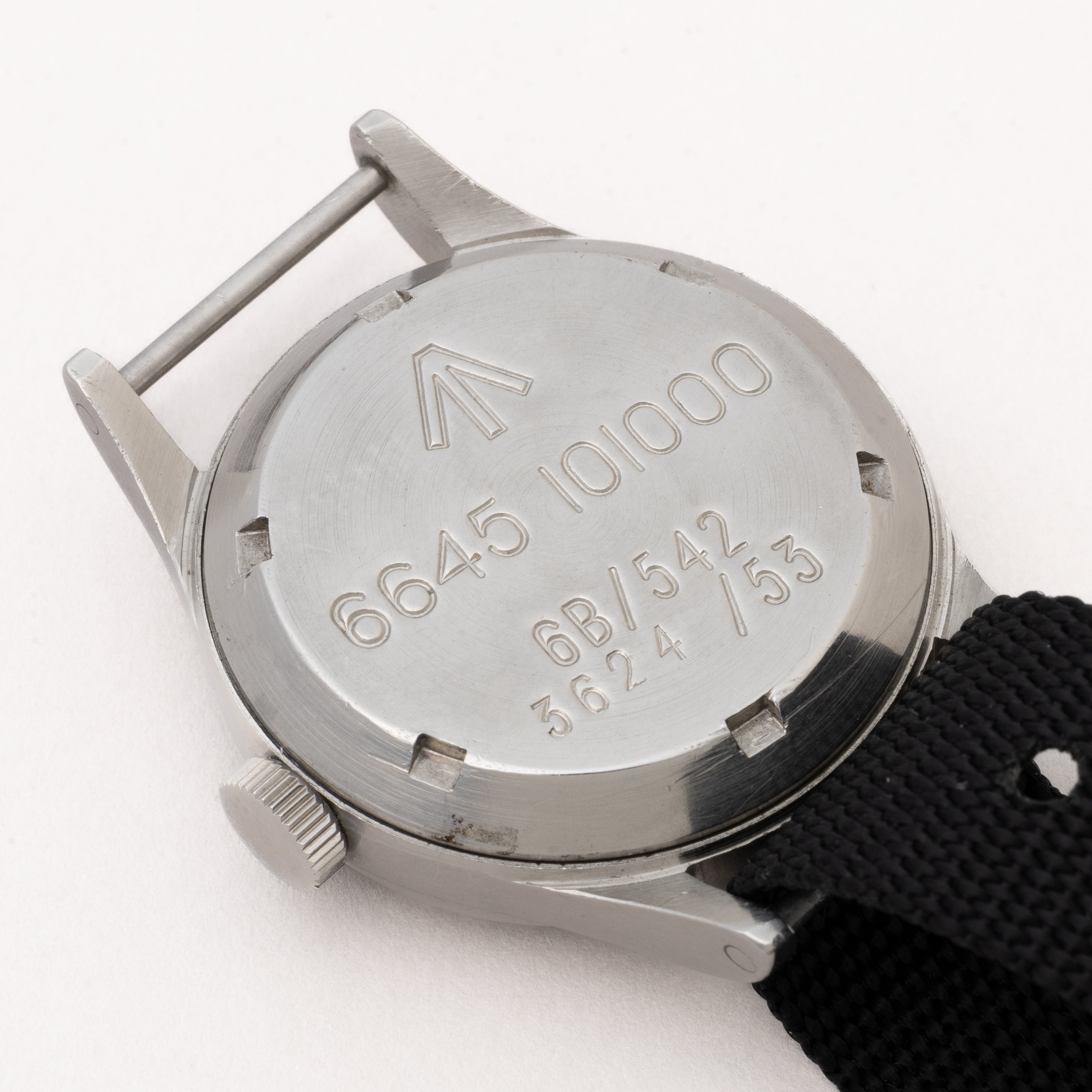 オメガ イギリス空軍 パイロットウオッチ 30ミリキャリバー Ref.2777 Cal.283 1953年製 ファットアロー