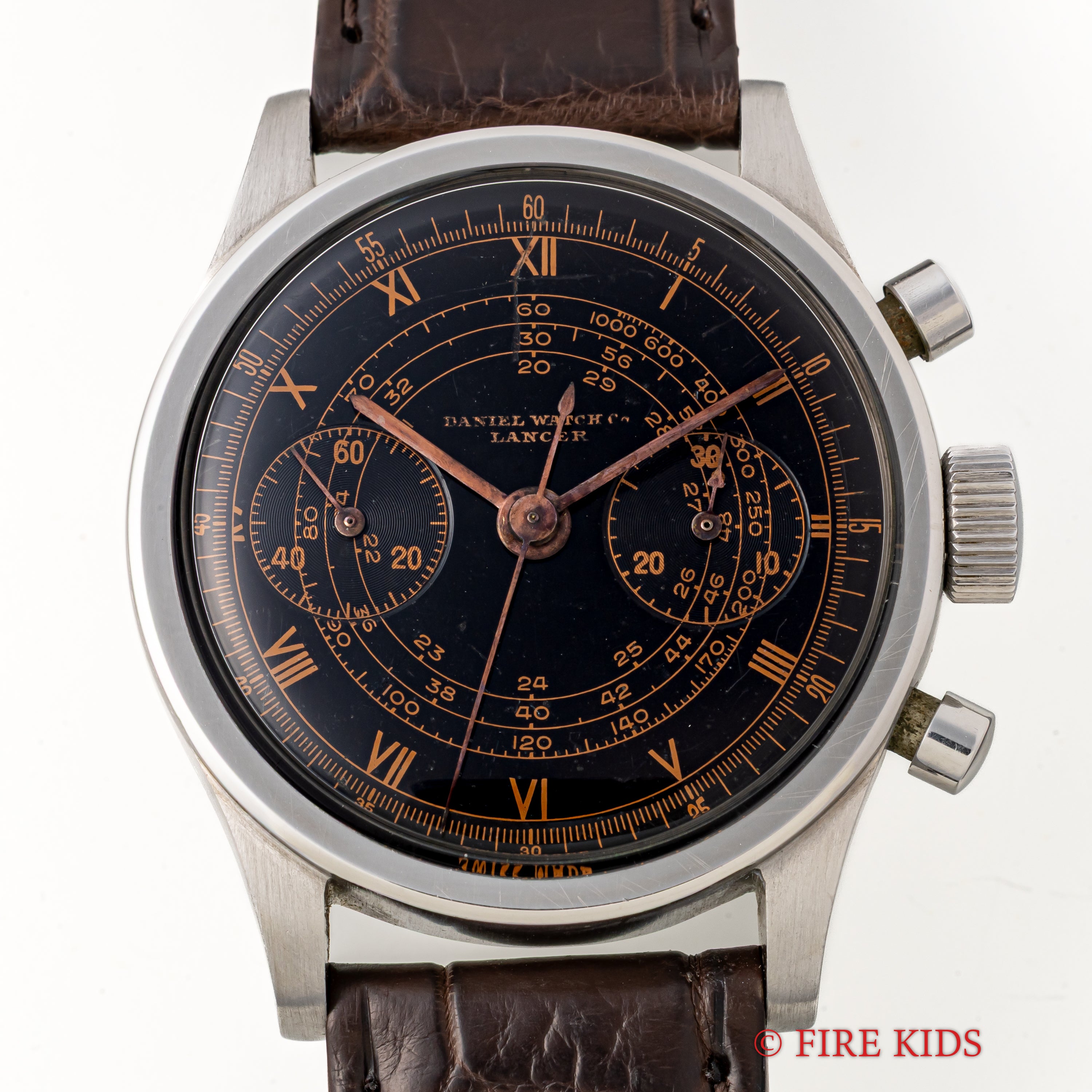 Daniel Watch Co. LANCER クロノグラフ ブラックミラー文字盤 1940年代