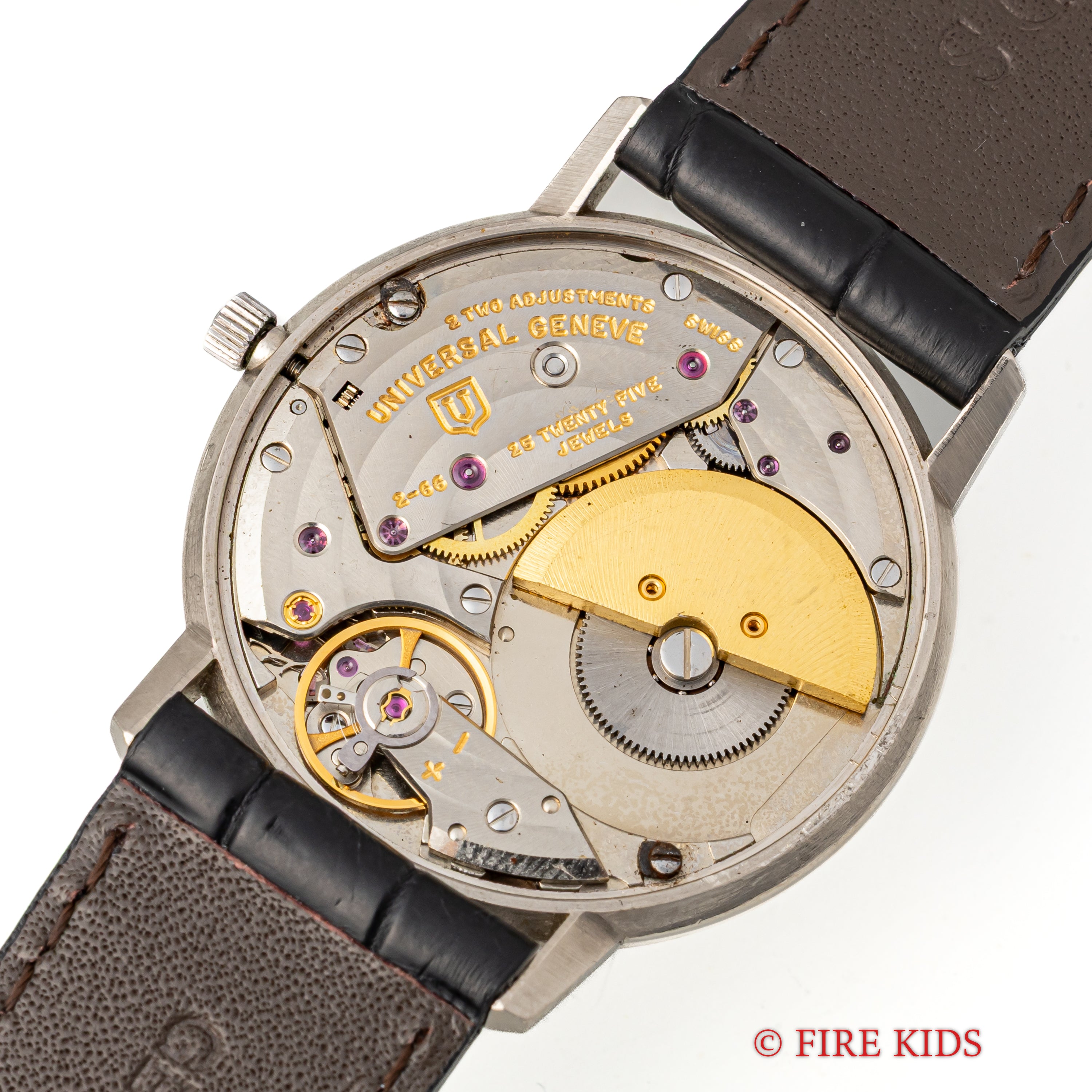 ユニバーサル ジュネーブ ゴールデンシャドウ 18金無垢 1967年製 マイクロローター自動巻き