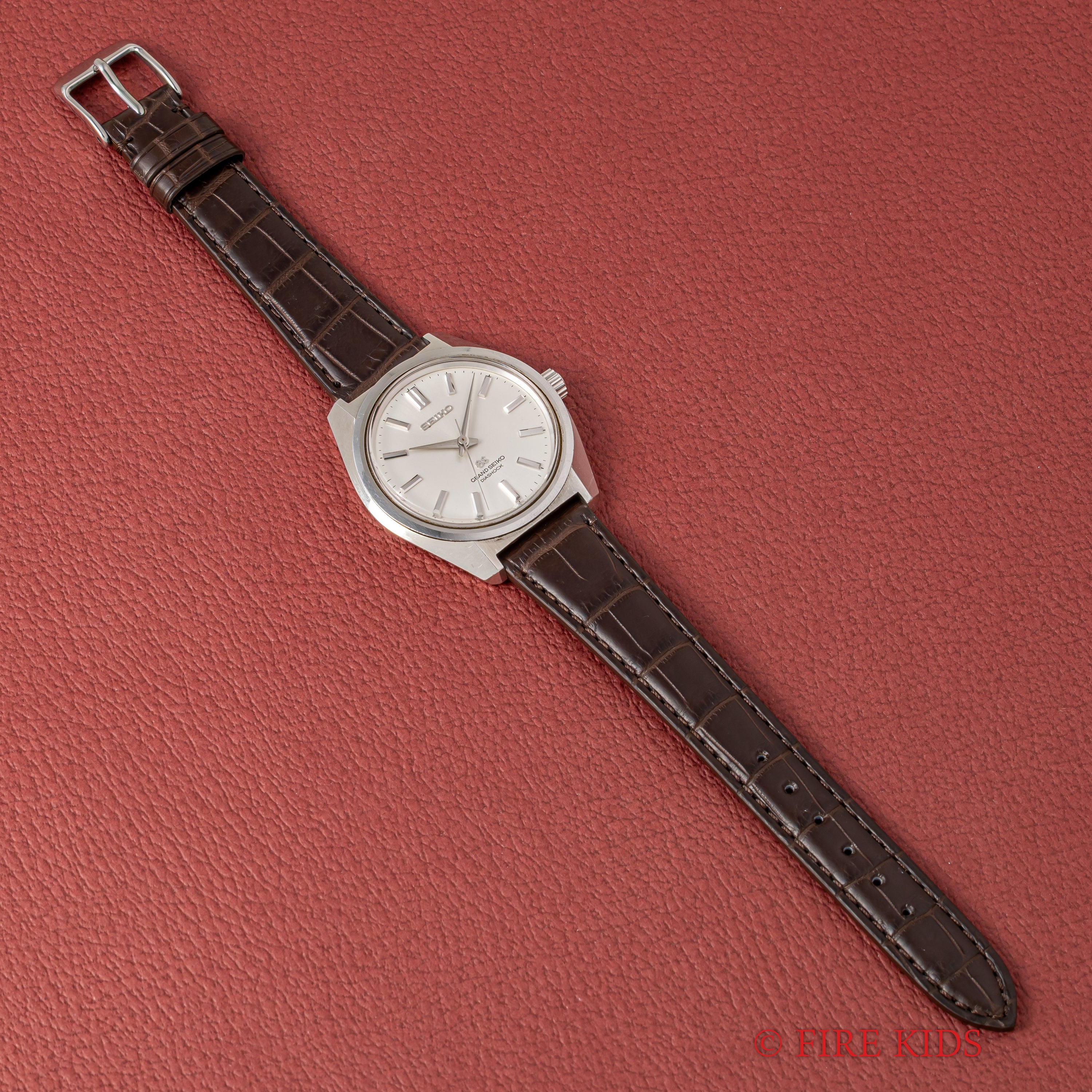 グランドセイコー 手巻き 1967年製 44GS前期 手巻 Ref.4420-9000 セイコースタイルケース