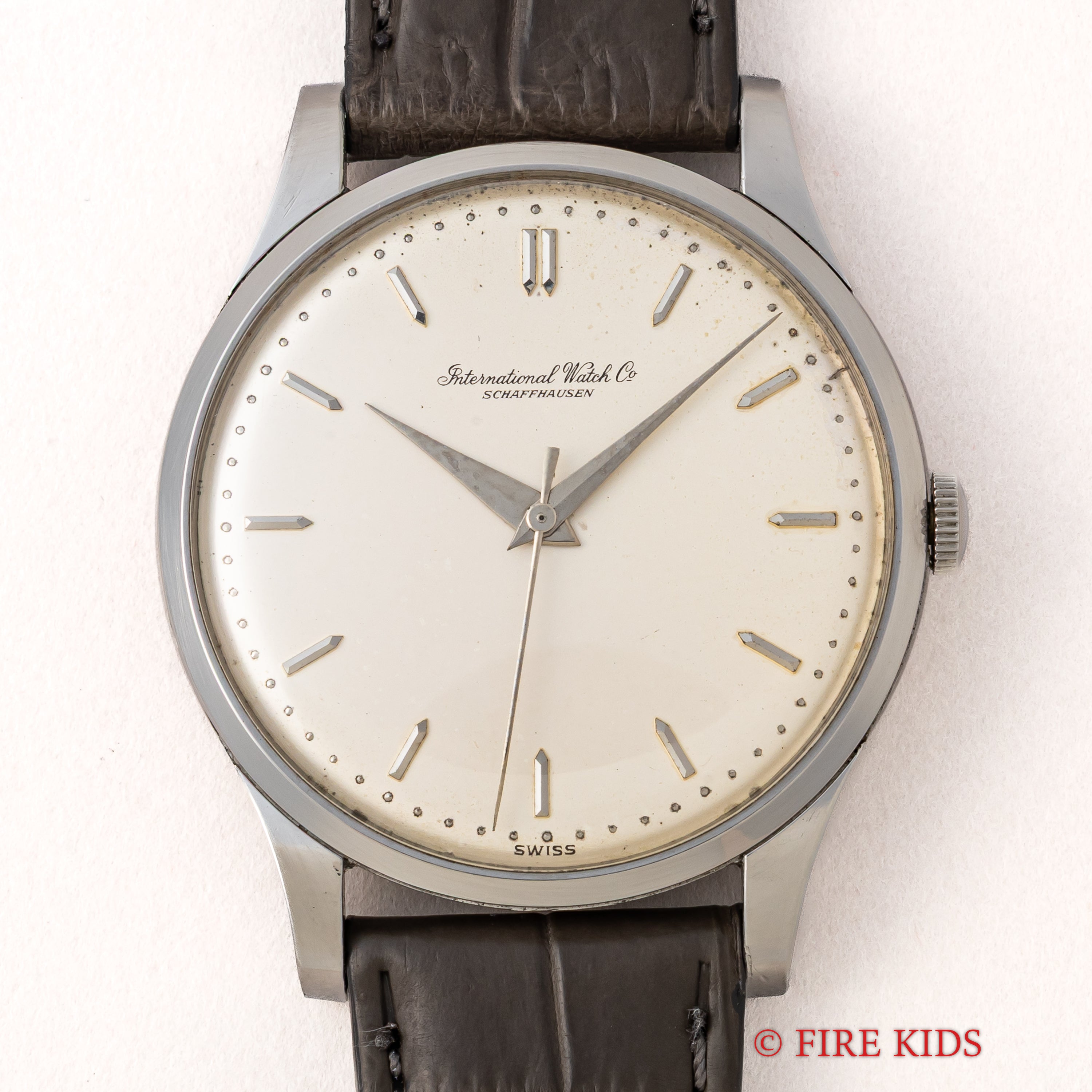 IWC ラウンドケース 1958年製 手巻き Cal.89 砲弾インデックス　ビックケース