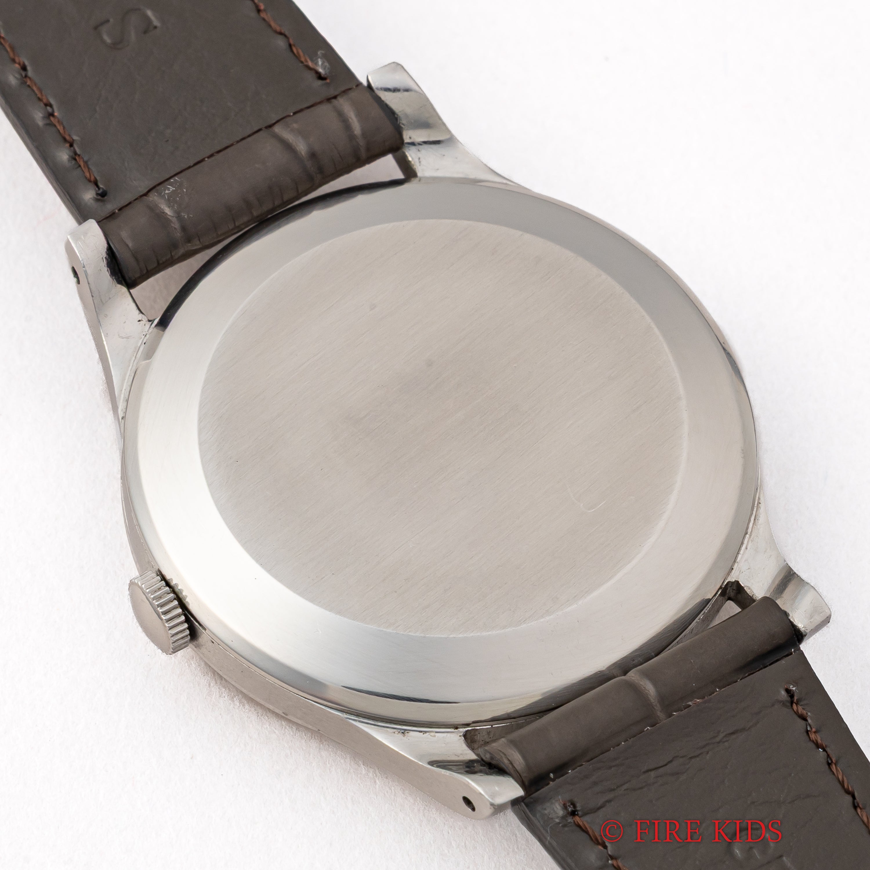 IWC ラウンドケース 1958年製 手巻き Cal.89 砲弾インデックス　ビックケース