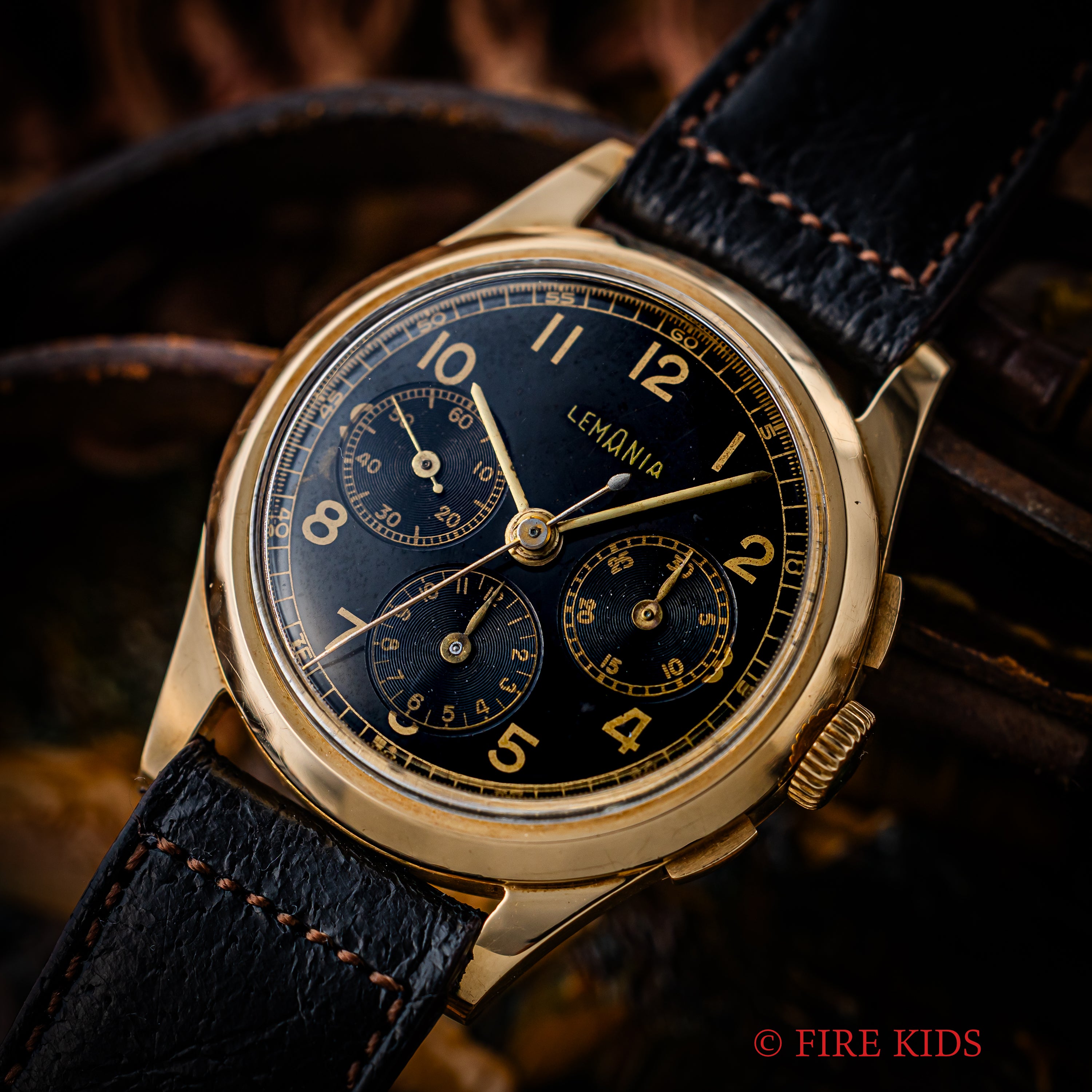 レマニア 18金無垢3レジスタークロノグラフ 1940年代製 Cal.27CHRO C12 ブラックミラーダイヤル