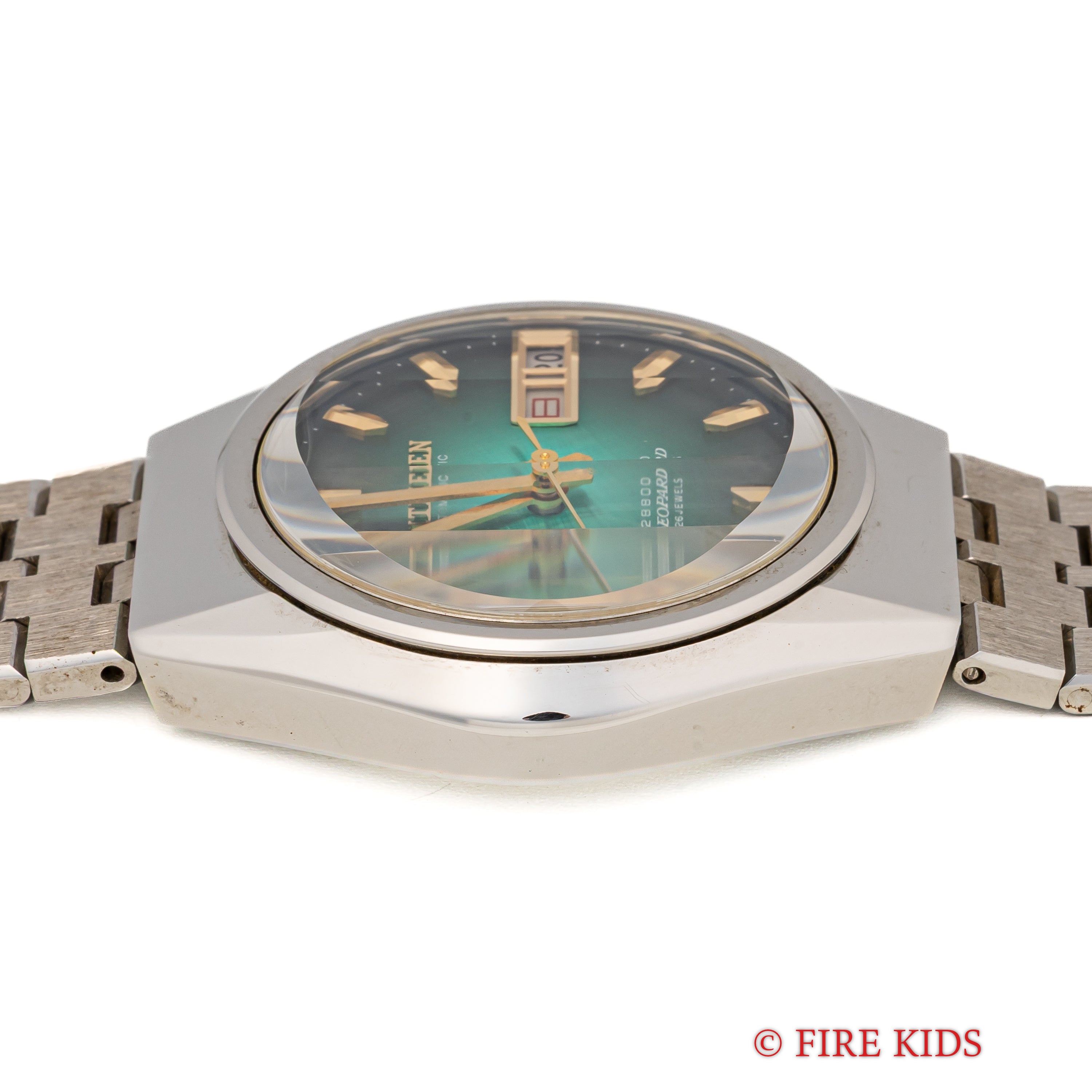 シチズン レオパール 1973年製 カットガラス グリーングラデーションダイヤル タグ付き