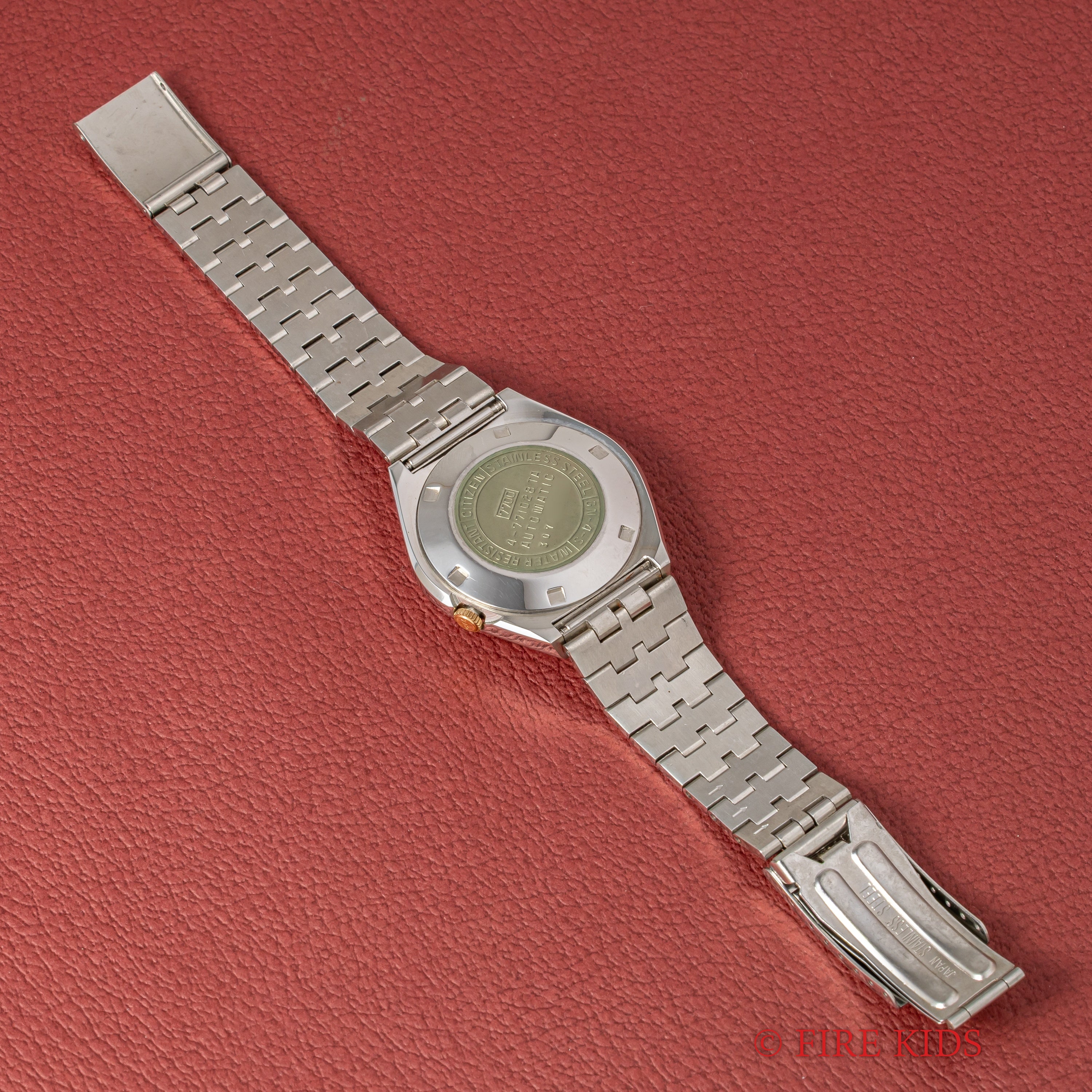 シチズン レオパール 1973年製 カットガラス グリーングラデーションダイヤル タグ付き