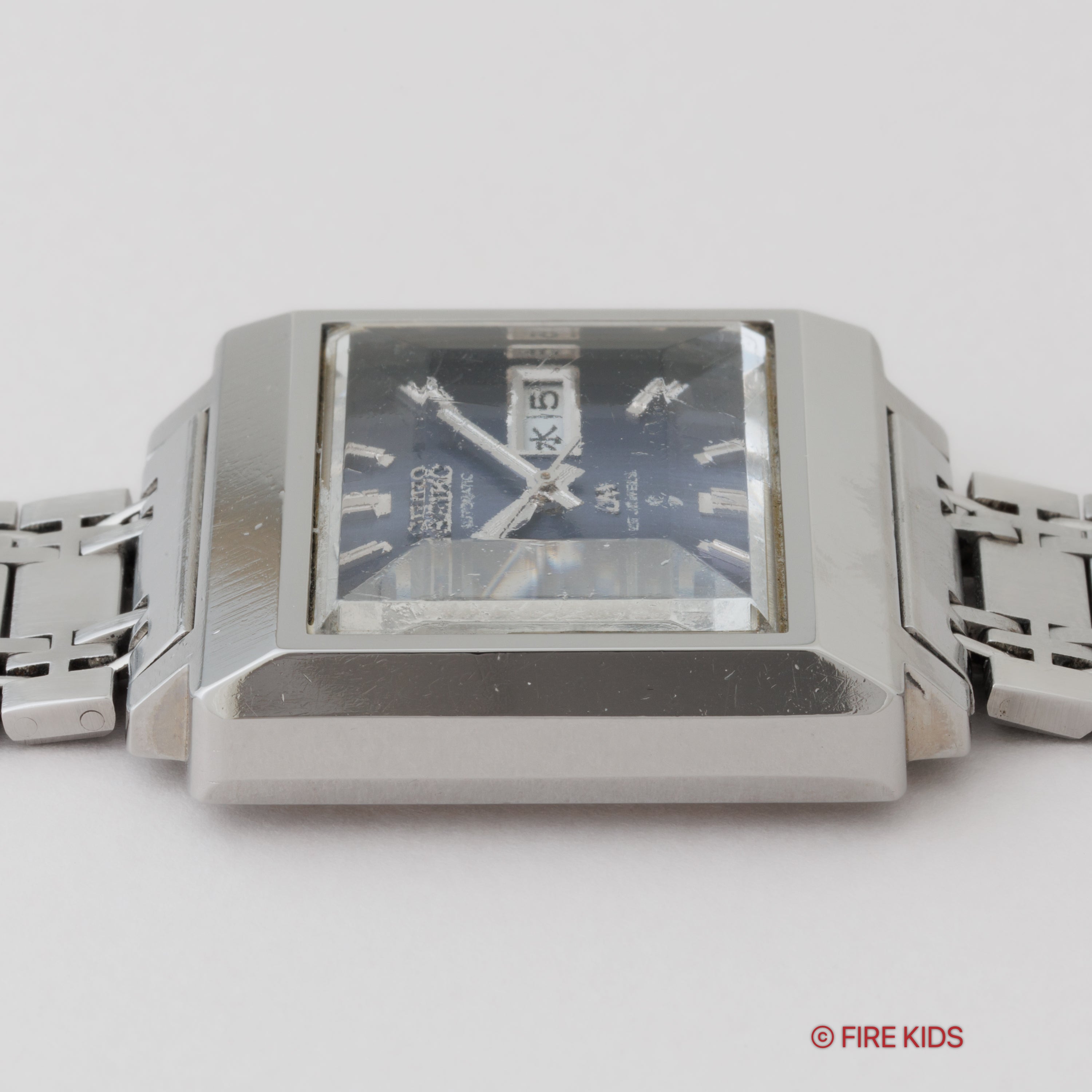 昭和レトロ　SEIKO セイコー　ロードマチック　スクエア　オートマチック自動巻 セイコー ロードマチック 5606-7050 トノー型ケース 初期 LMロゴ