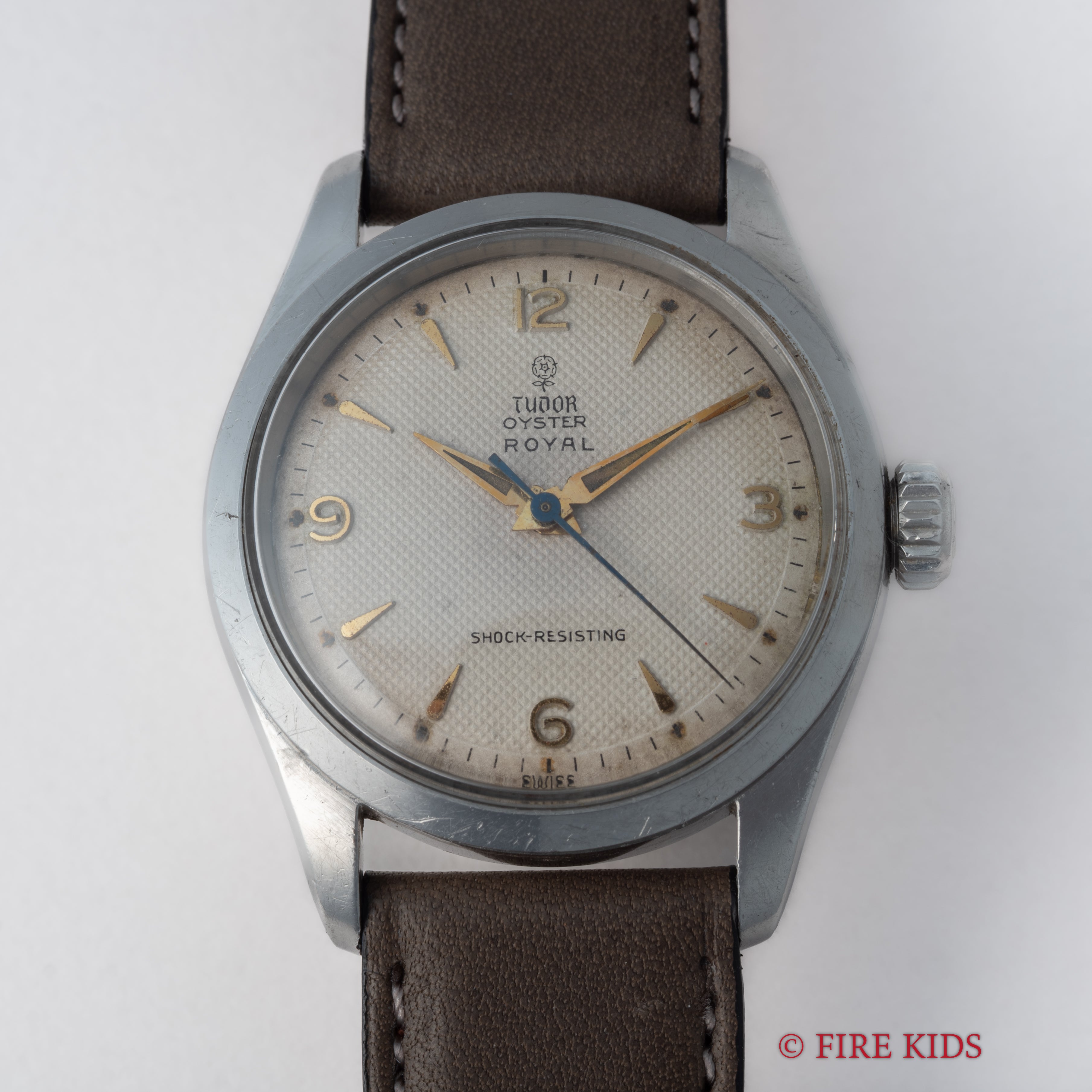 チューダー 小薔薇オイスター ロイヤル 1955年製 ギョウシェダイヤル 手巻き Ref.7903 飛びアラビアダイヤル 1955年製