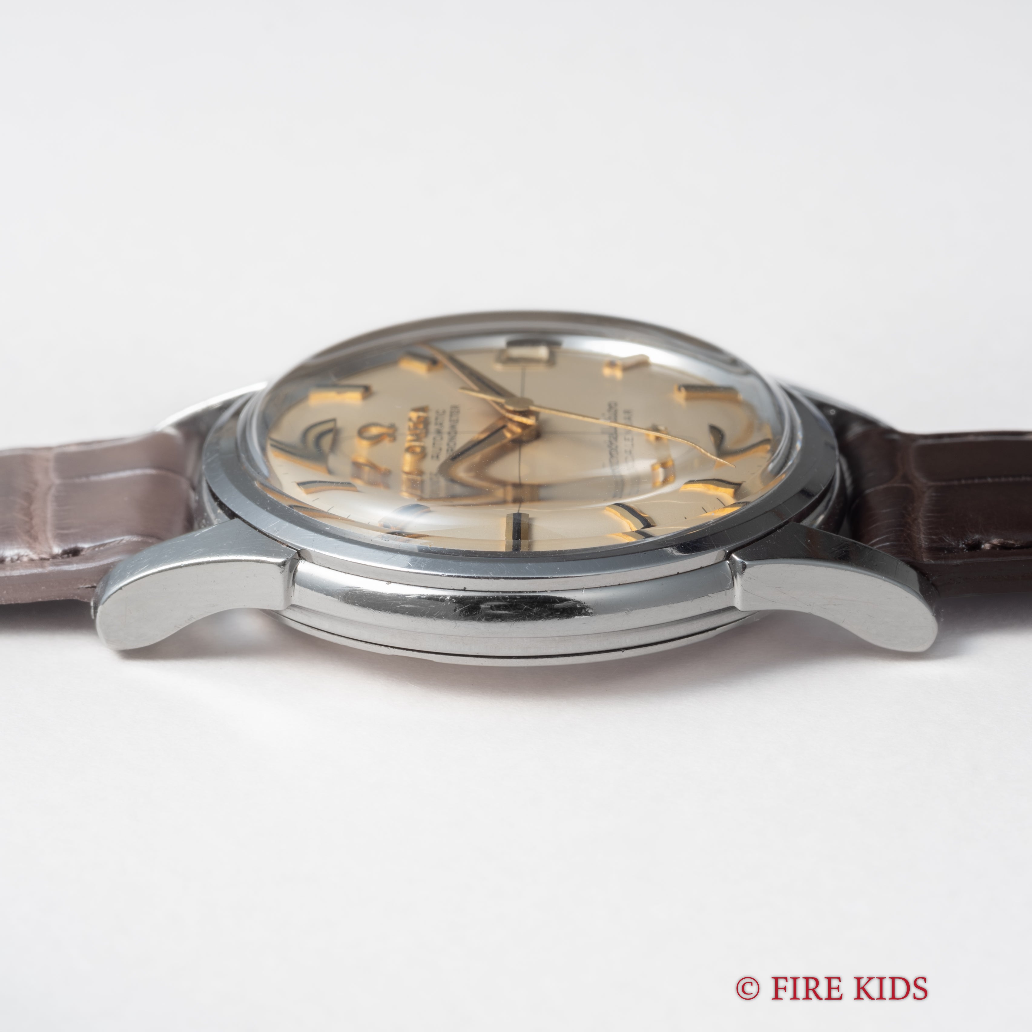 オメガ コンステレーション カレンダー クロスラインダイヤル 自動巻き 1959年製 Ref.14393 1SC Cal.561