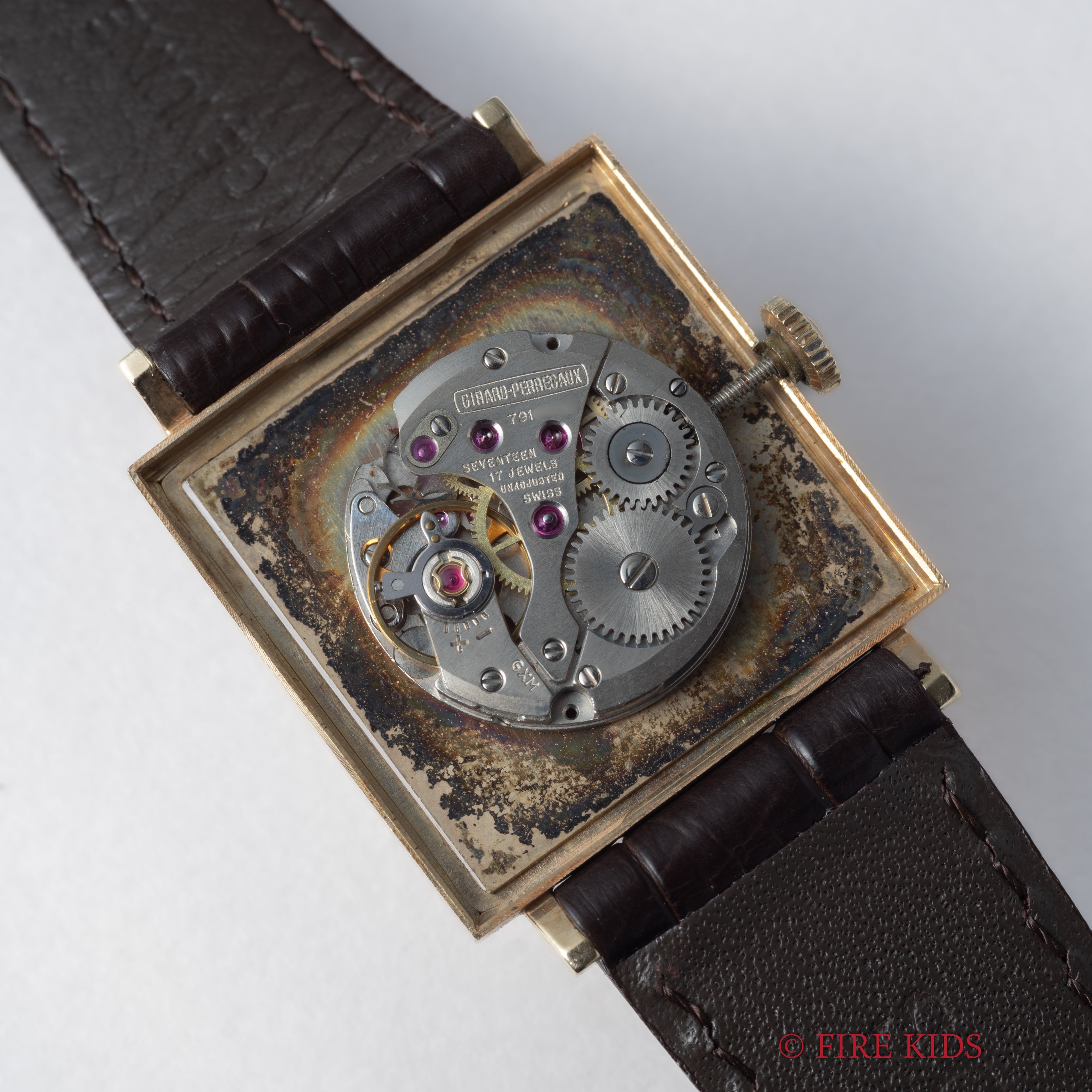 ジラール・ペルゴ Ref.B2138 14金無垢ケース ユニークダイヤル 手巻き 1970年代製 純正尾錠付き