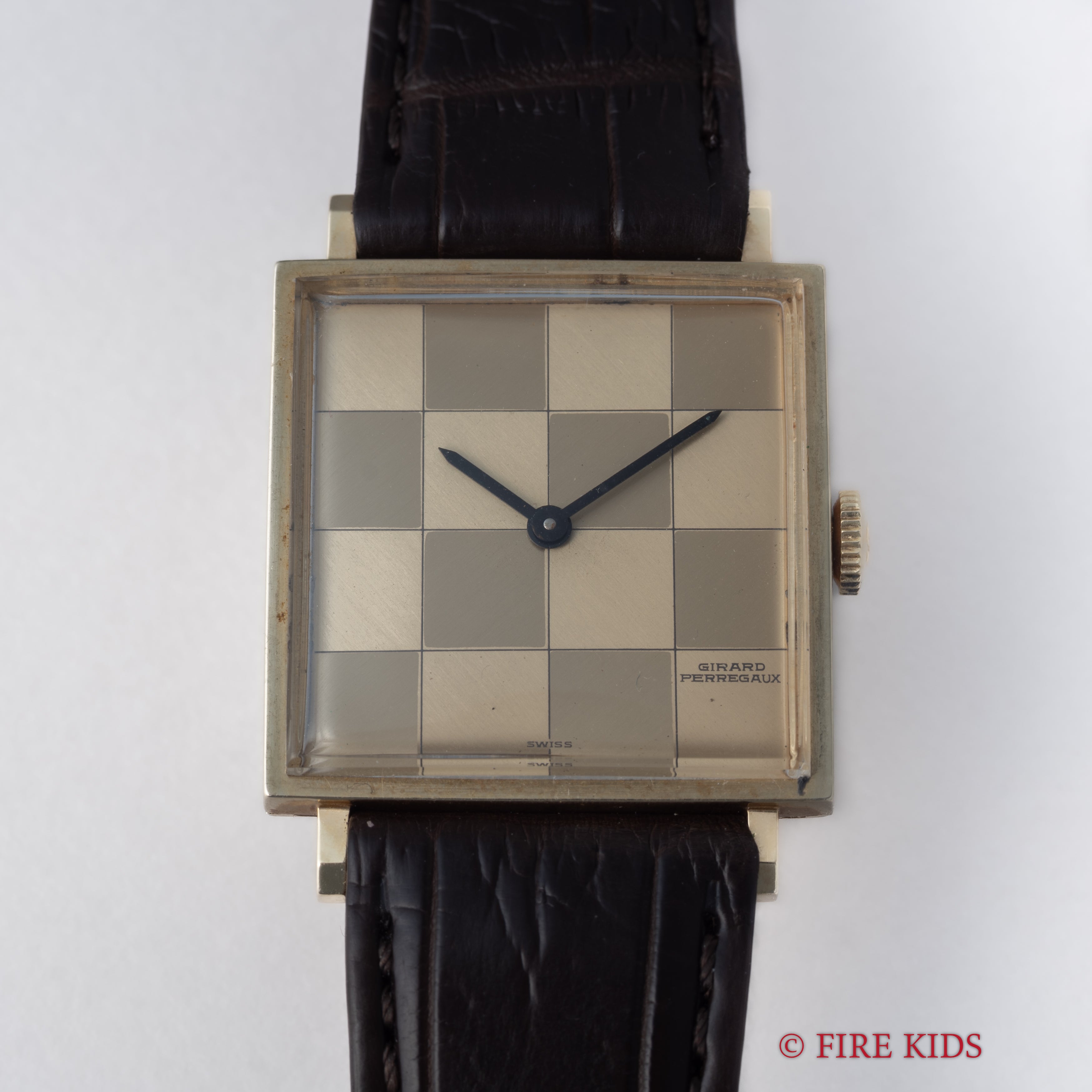 ジラール・ペルゴ Ref.B2138 14金無垢ケース ユニークダイヤル 手巻き 1970年代製 純正尾錠付き