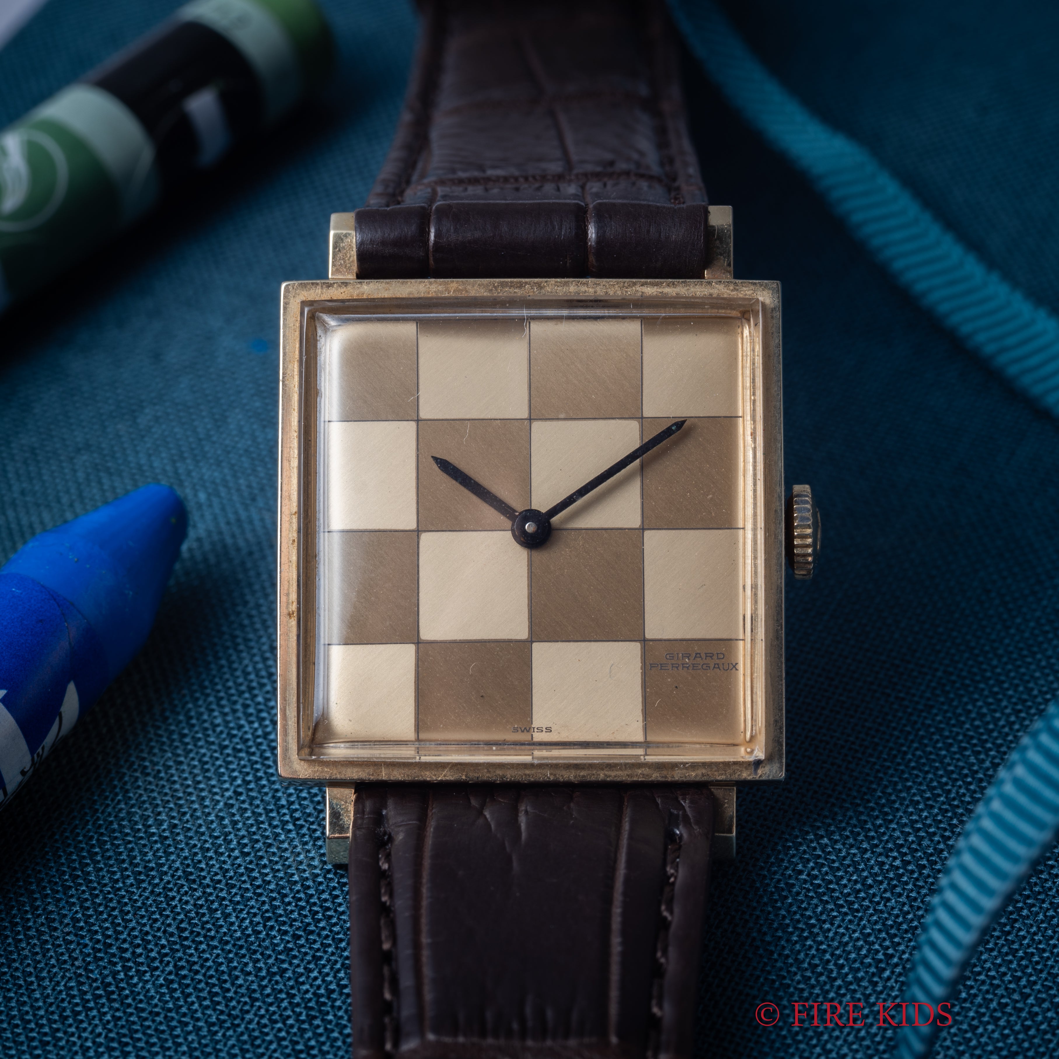 ジラール・ペルゴ Ref.B2138 14金無垢ケース ユニークダイヤル 手巻き 1970年代製 純正尾錠付き