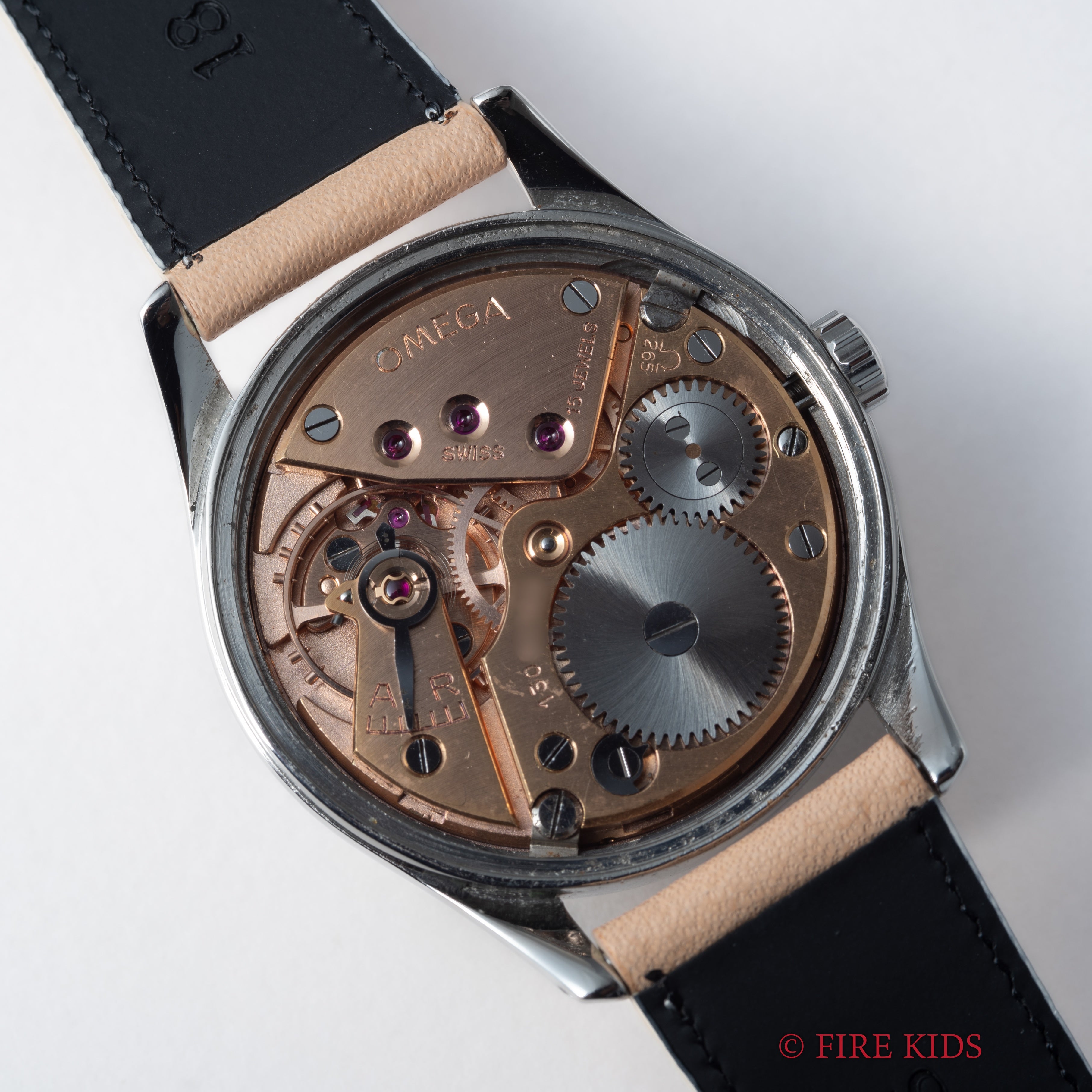 オメガ シーマスター 30mmキャリバー 1952年製 ギョウシェダイヤル Cal.265 スモールセコンド 手巻き