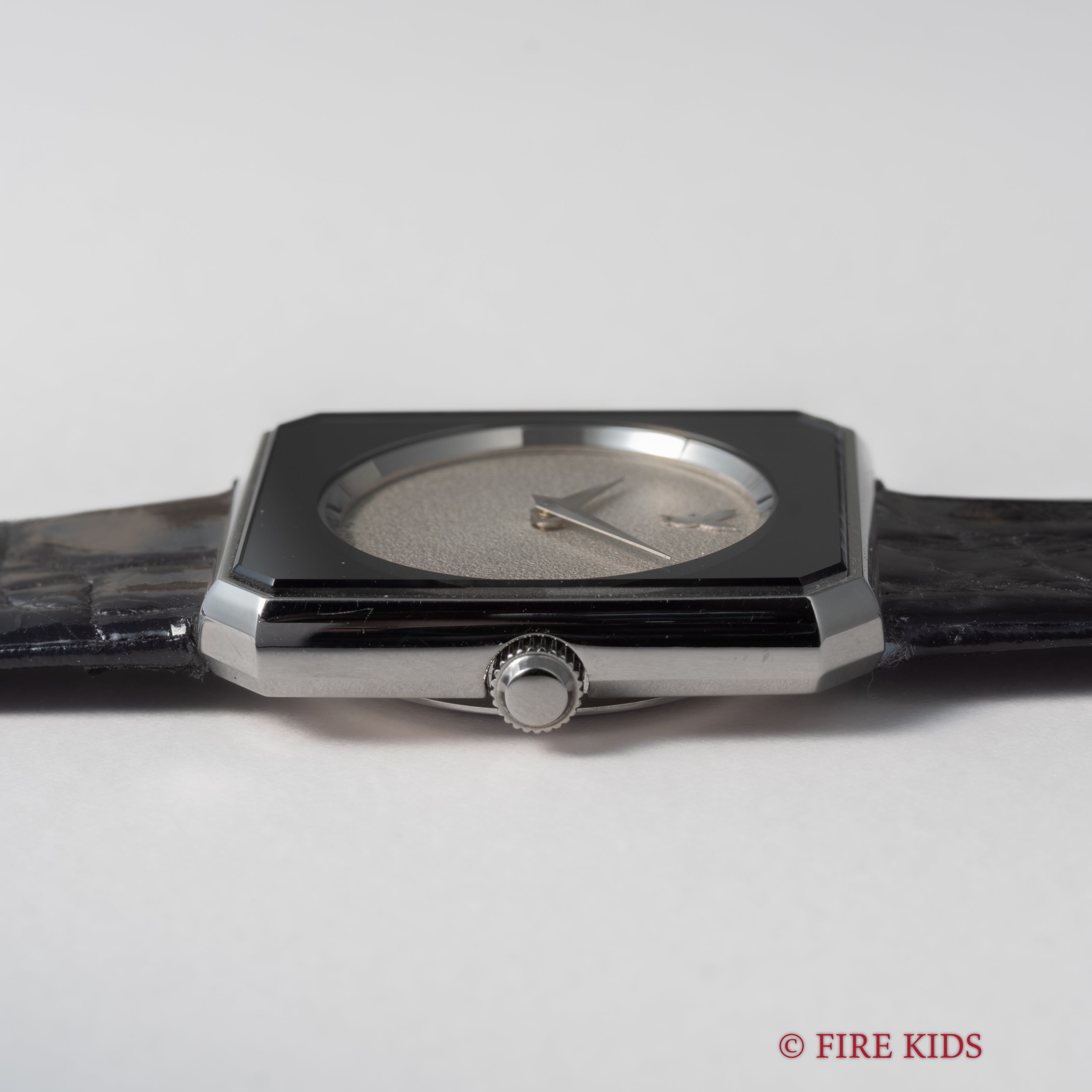 セイコー プレイボーイ 1978年製 Ref.2220-0640 シャリオ 手巻き 純正尾錠 タグ付