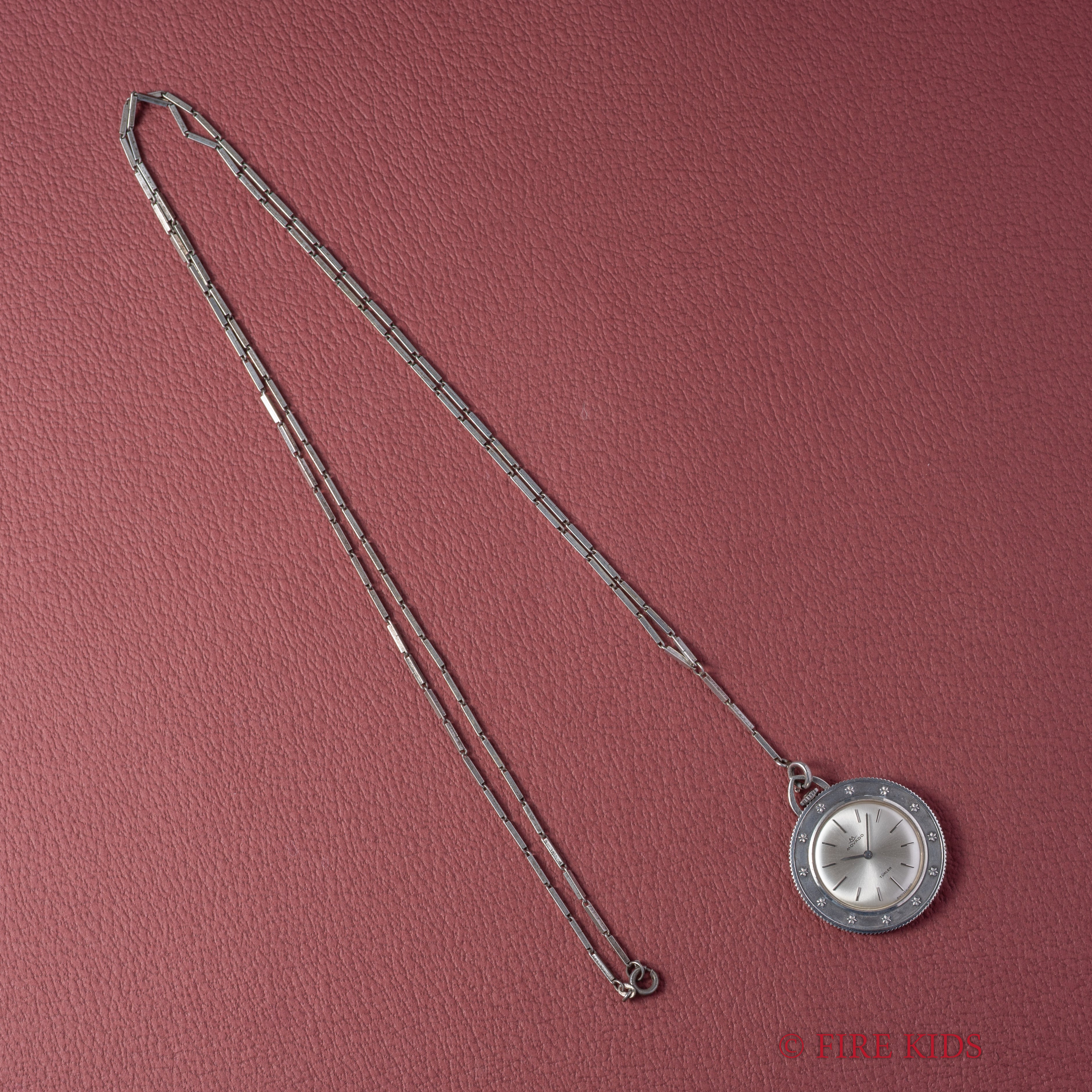 モバード 銀無垢コインペンダントウォッチ セントクリストファー チューラーWネーム