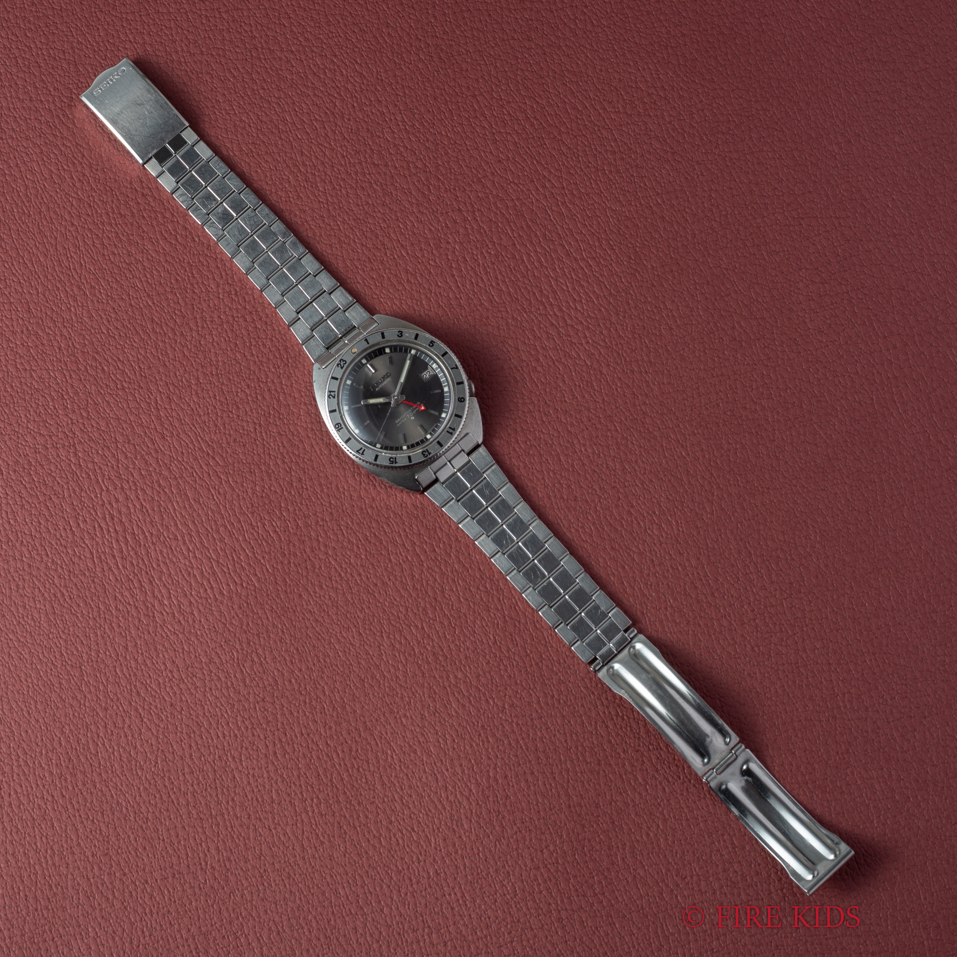 セイコー ナビゲータータイマー ファーストモデル 1969年製 回転ベゼル GMT Ref.6117-8000 純正ブレス付き