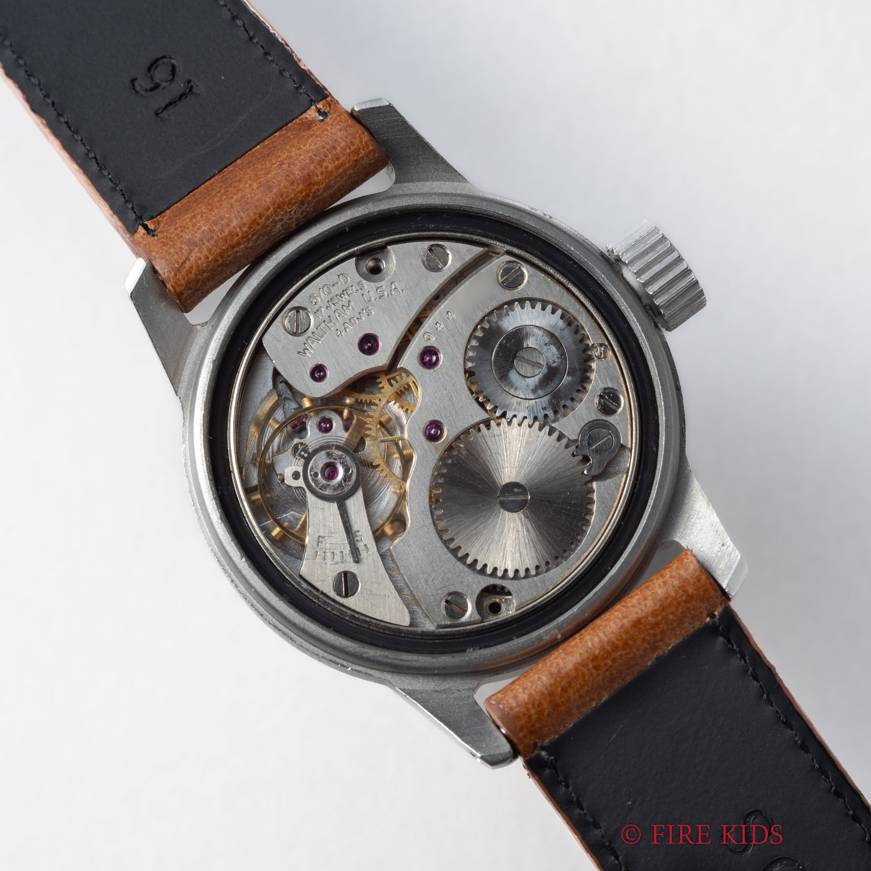 ウォルサム アメリカ軍用時計 第2次世界大戦 1940年代製 手巻き スモールセコンド アメリカ陸軍