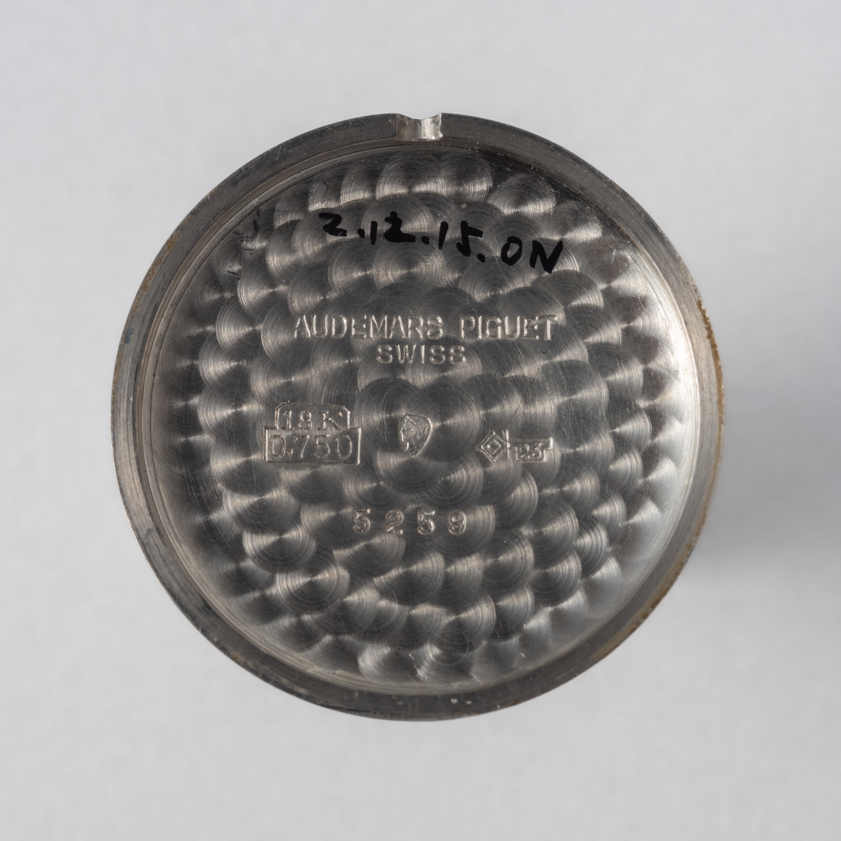 オーデマ・ピゲ ホブネイル 18金無垢ホワイトゴールド 1970年代製 自動巻 Cal.K2120 純正18KWG尾錠