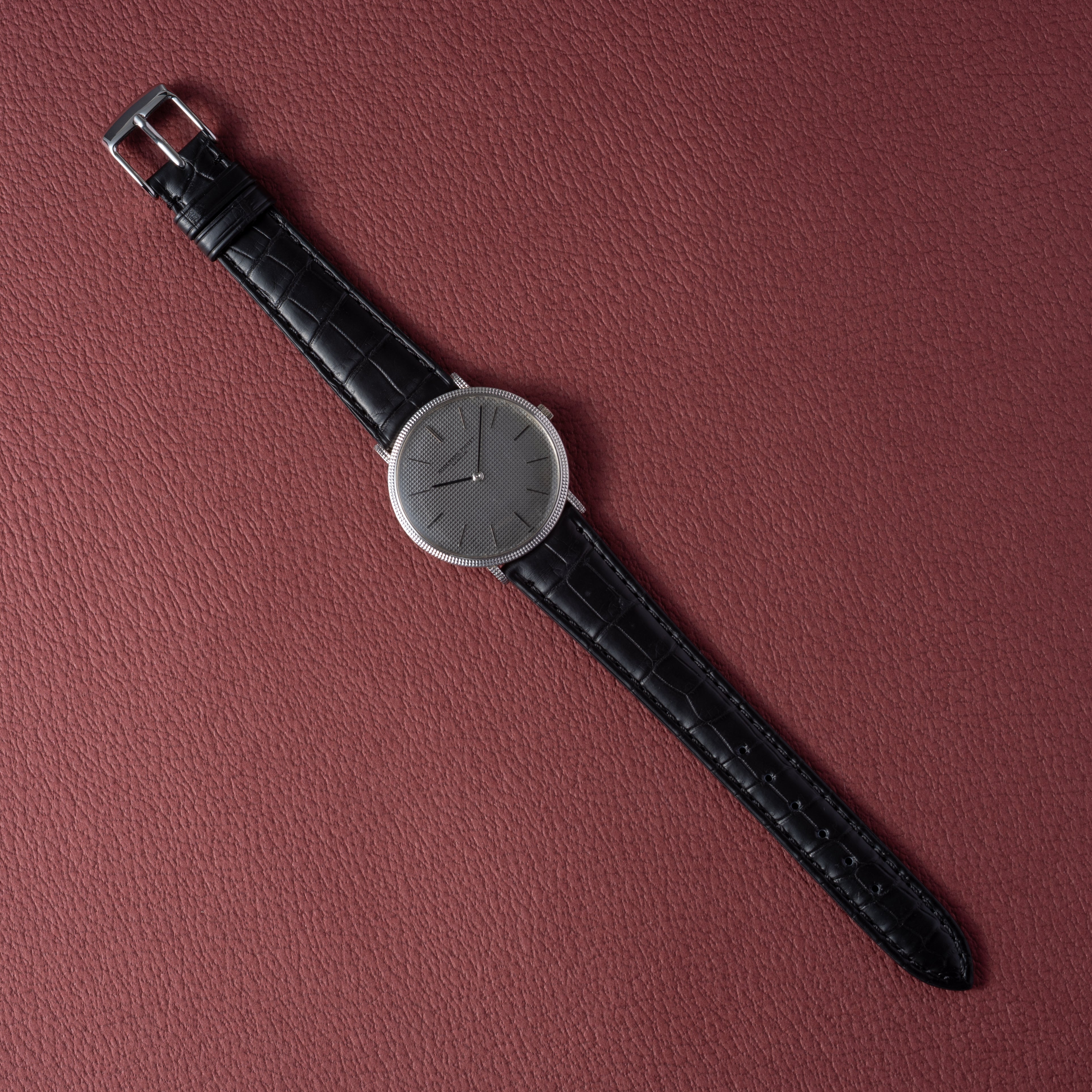 オーデマ・ピゲ ホブネイル 18金無垢ホワイトゴールド 1970年代製 自動巻 Cal.K2120 純正18KWG尾錠