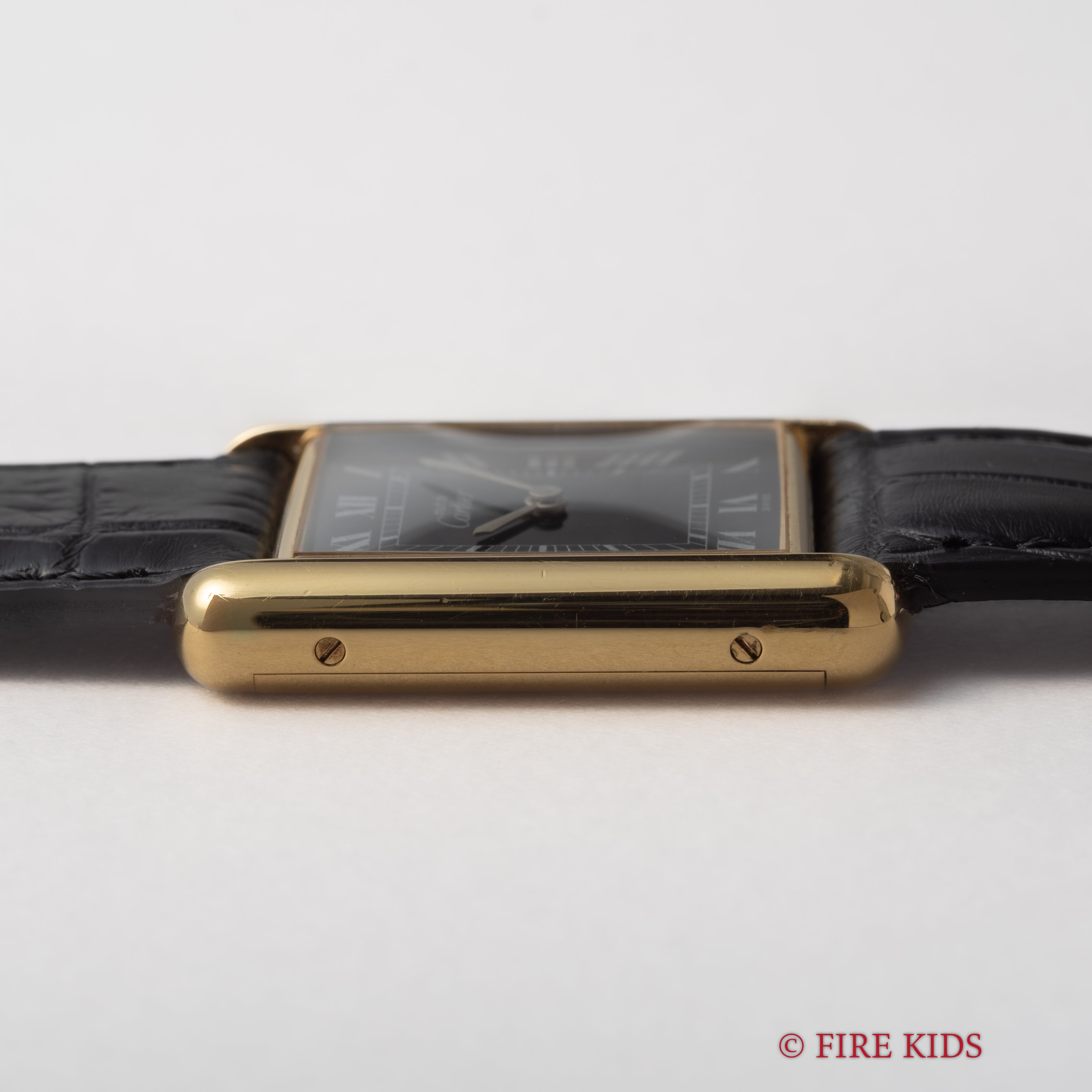 カルティエ マストタンク 1980年代製 LMサイズ ブラックローマンダイヤル 手巻 純正尾錠 箱ギャラ付