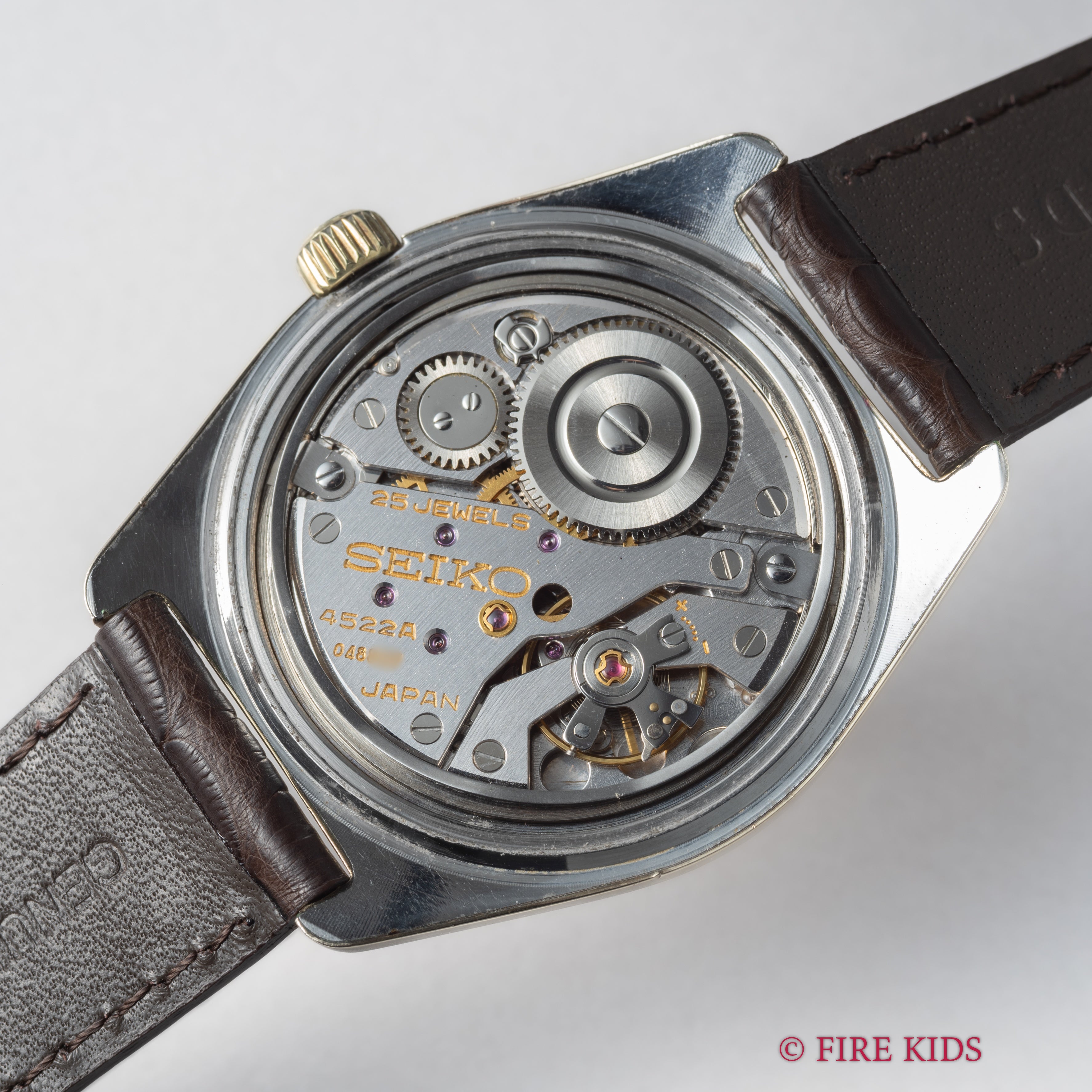 グランドセイコー 1968年製 手巻10振動 Ref.4522-8000 キャップゴールド 45GS パティーナダイヤル