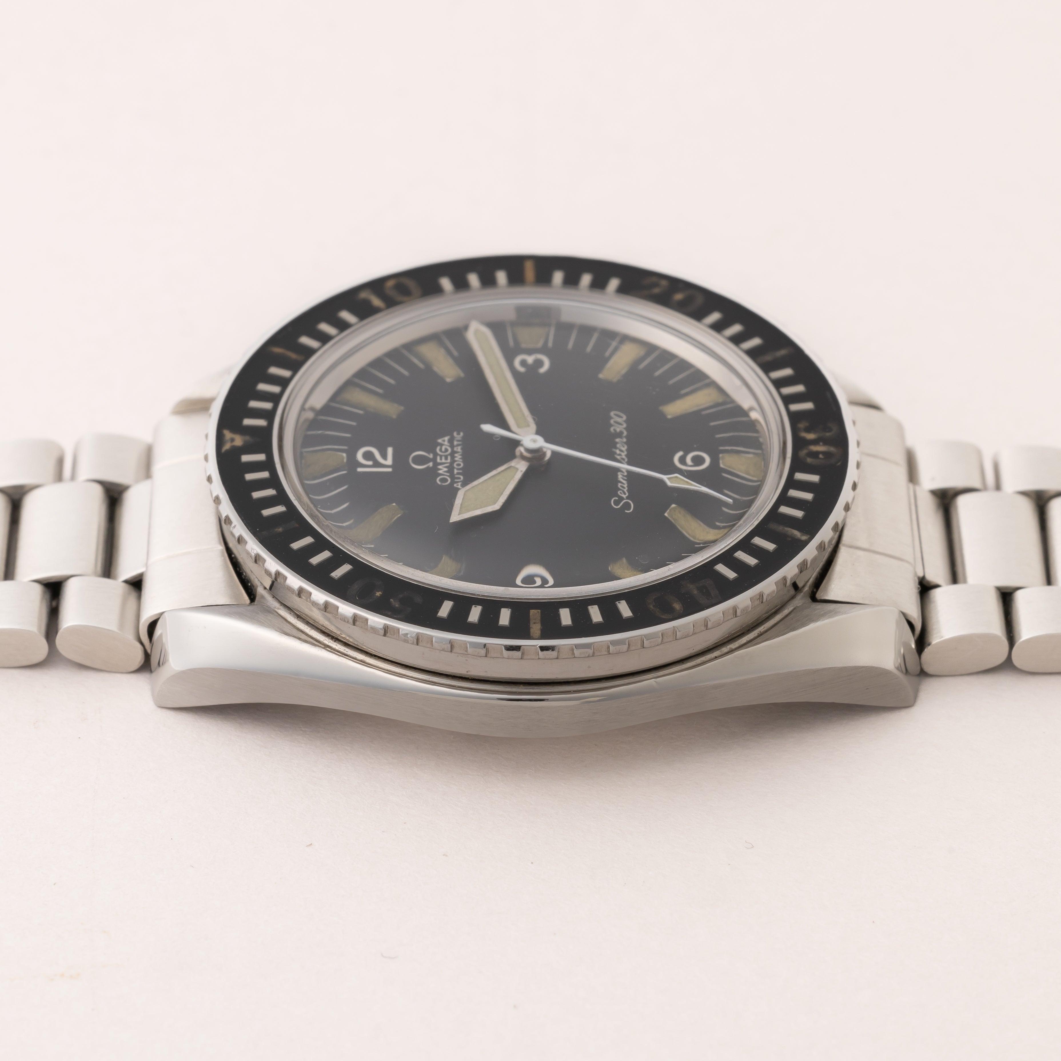美品　オメガ　OMEGA ミリタリーウォッチ 1940s NATO シーマスター オメガ シーマスター300 1968年 アメリカ海軍 ST165.024 アーカイブ付き