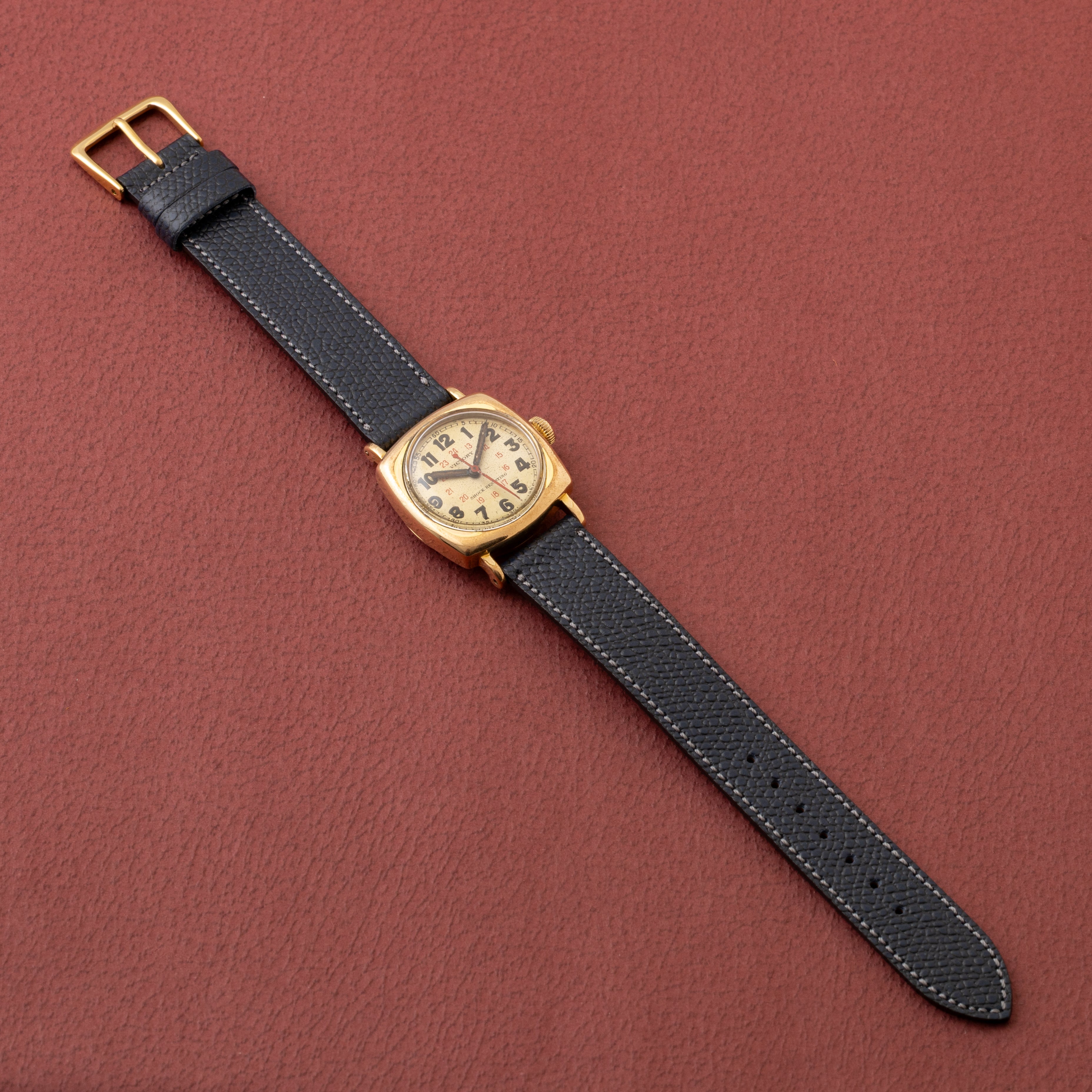 オイスターウォッチカンパニー ヴィクトリー 手巻き 1943年製