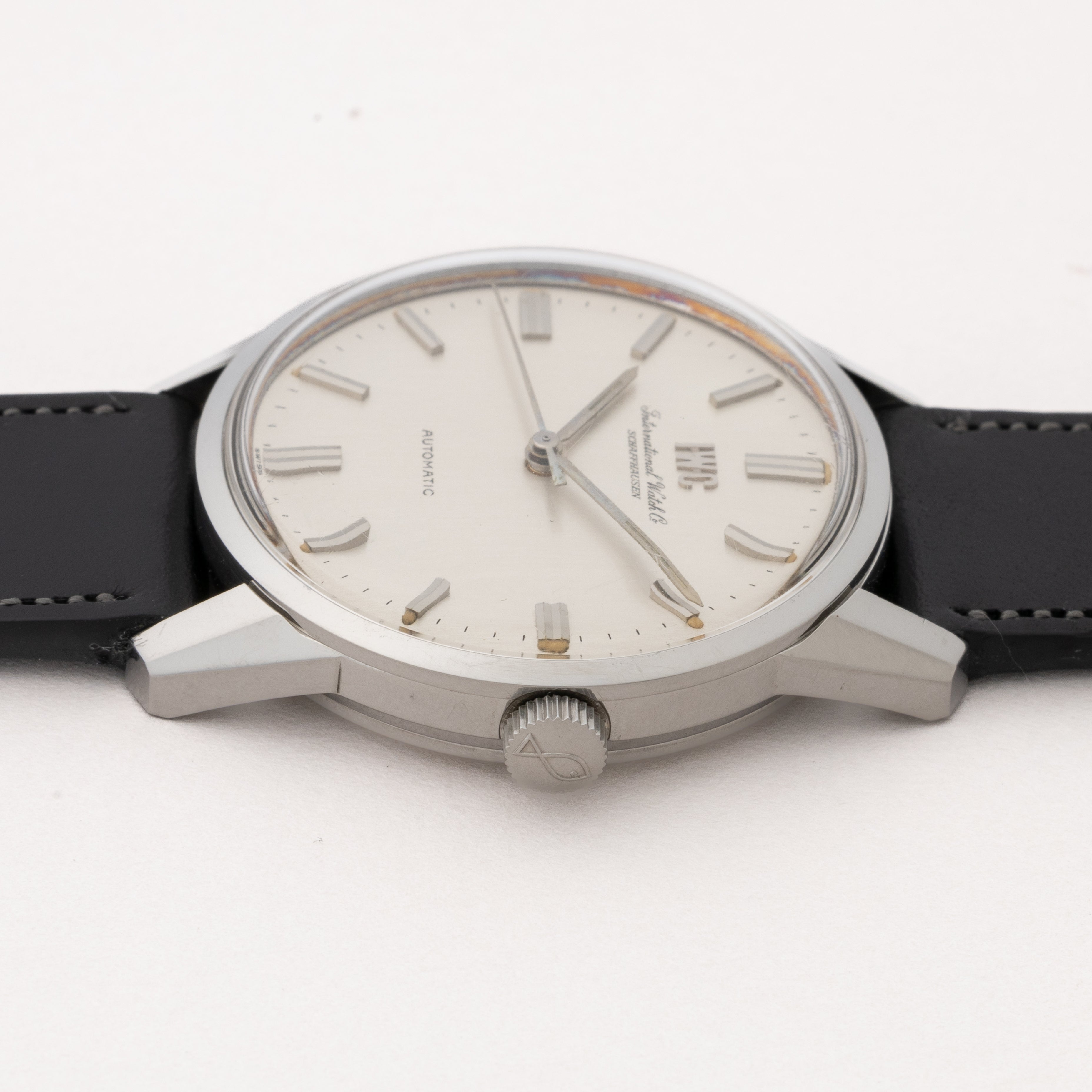 IWC ラウンドモデル 1971年製 自動巻き Cal.854B – FIRE KIDS