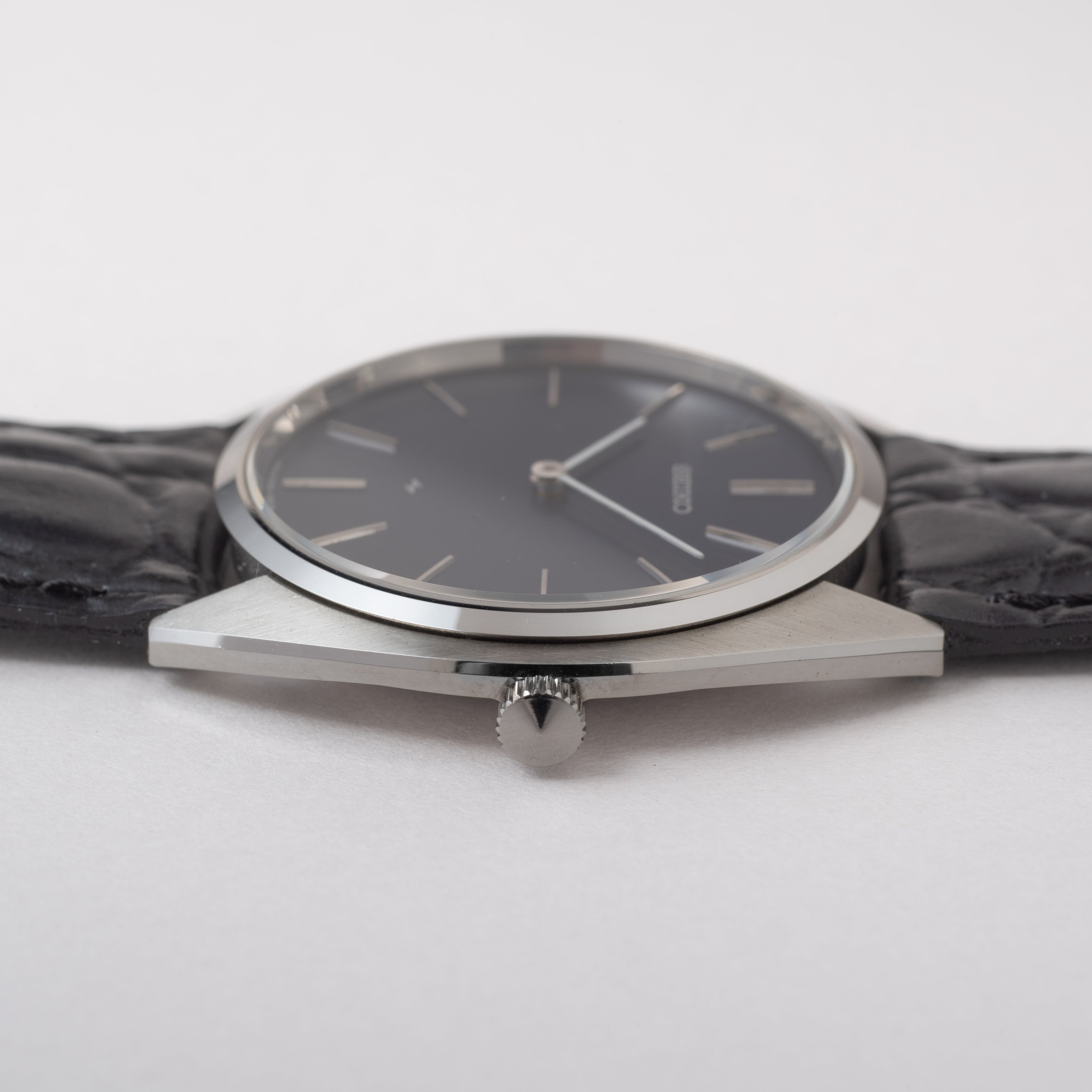 セイコー 1975年製 Ref.2220-0470 ブルーダイヤル Cライン 手巻き