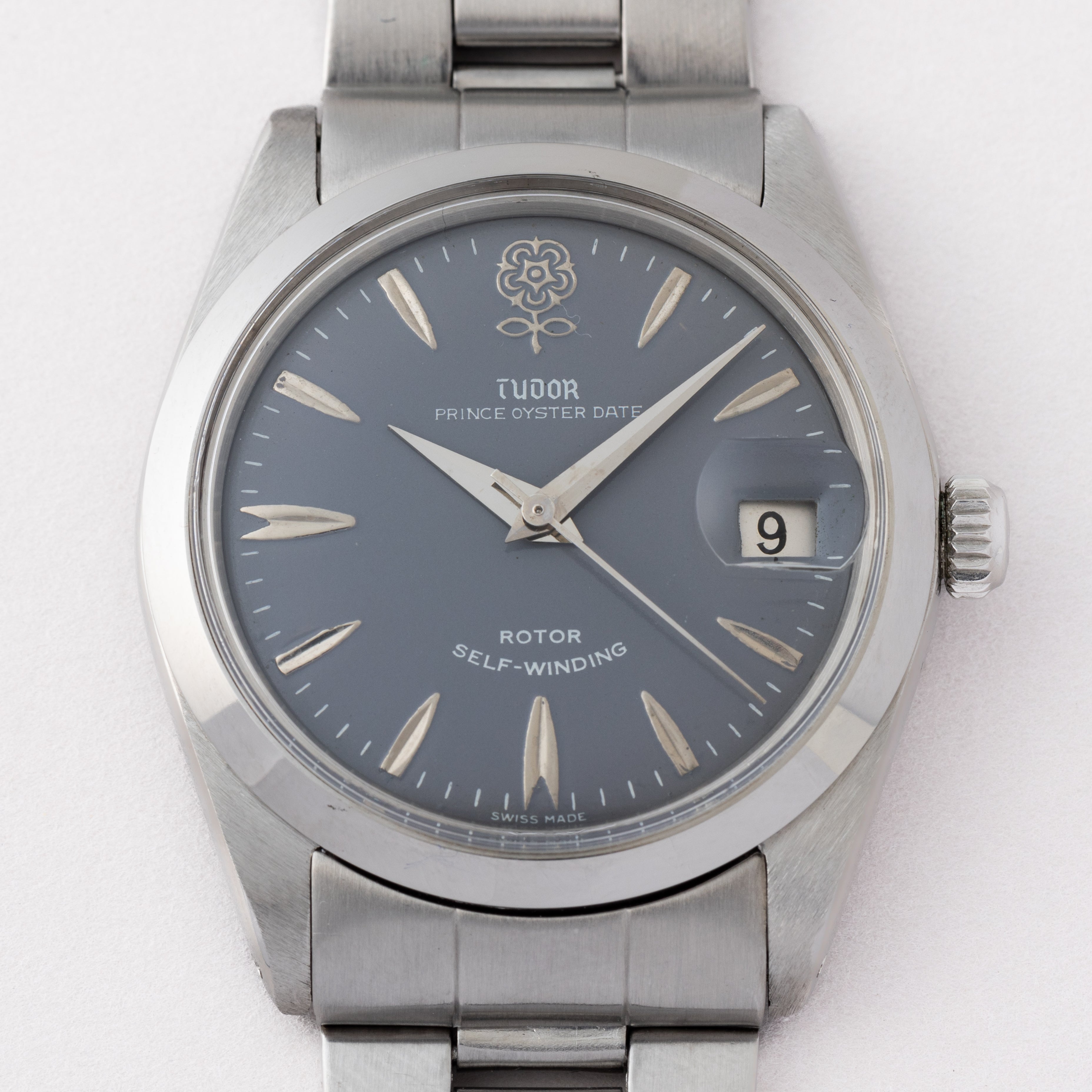 TUDOR OYSTER DATE デカ薔薇 1960年代OH済 手巻 - 腕時計(アナログ)