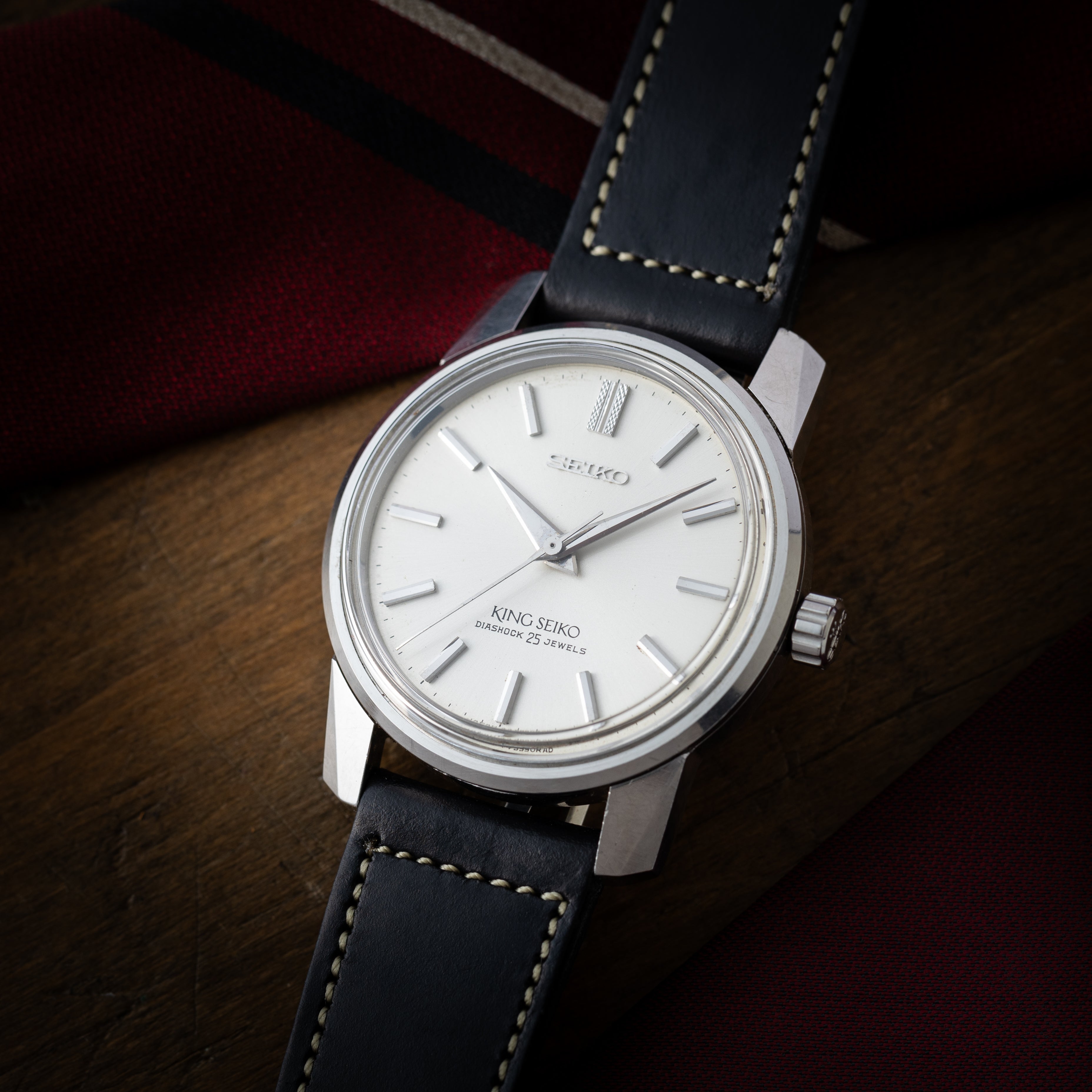 1966年製 キングセイコー 手巻き 25石 44-9990 盾メダリオン - 腕時計 ...