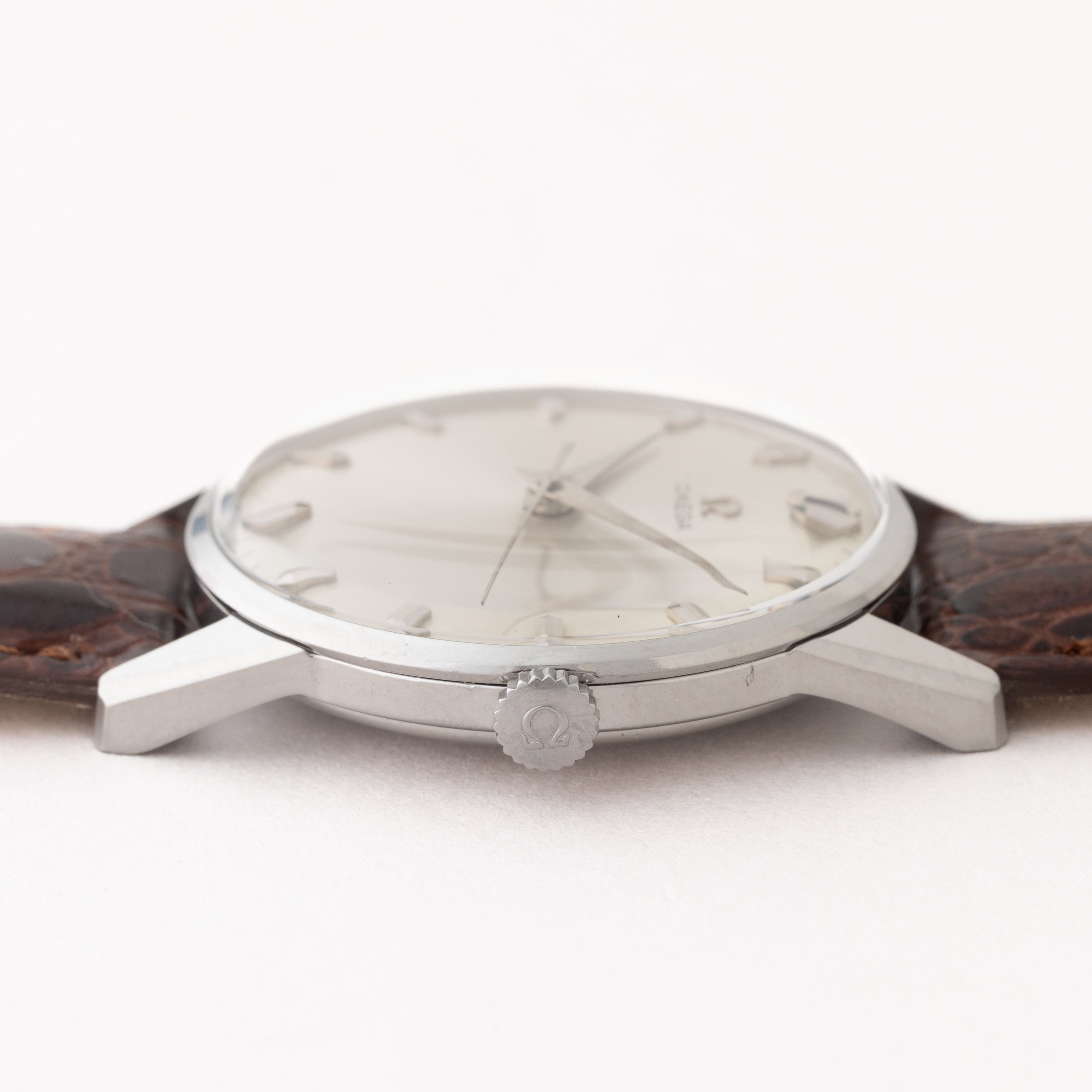 オメガ 30mmキャリバー 1961年製 Cal.285 手巻き ラウンド 3針