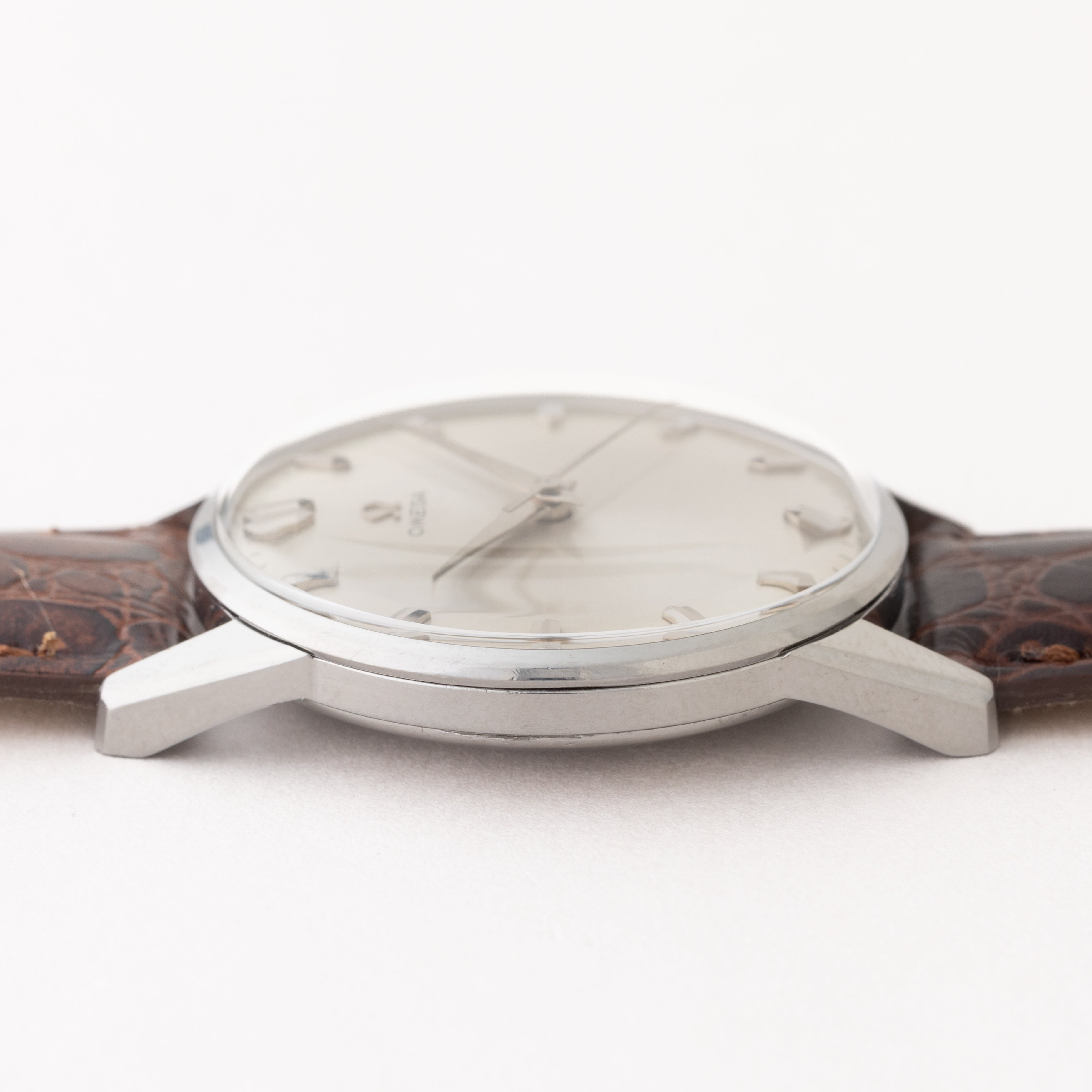 オメガ 30mmキャリバー 1961年製 Cal.285 手巻き ラウンド 3針