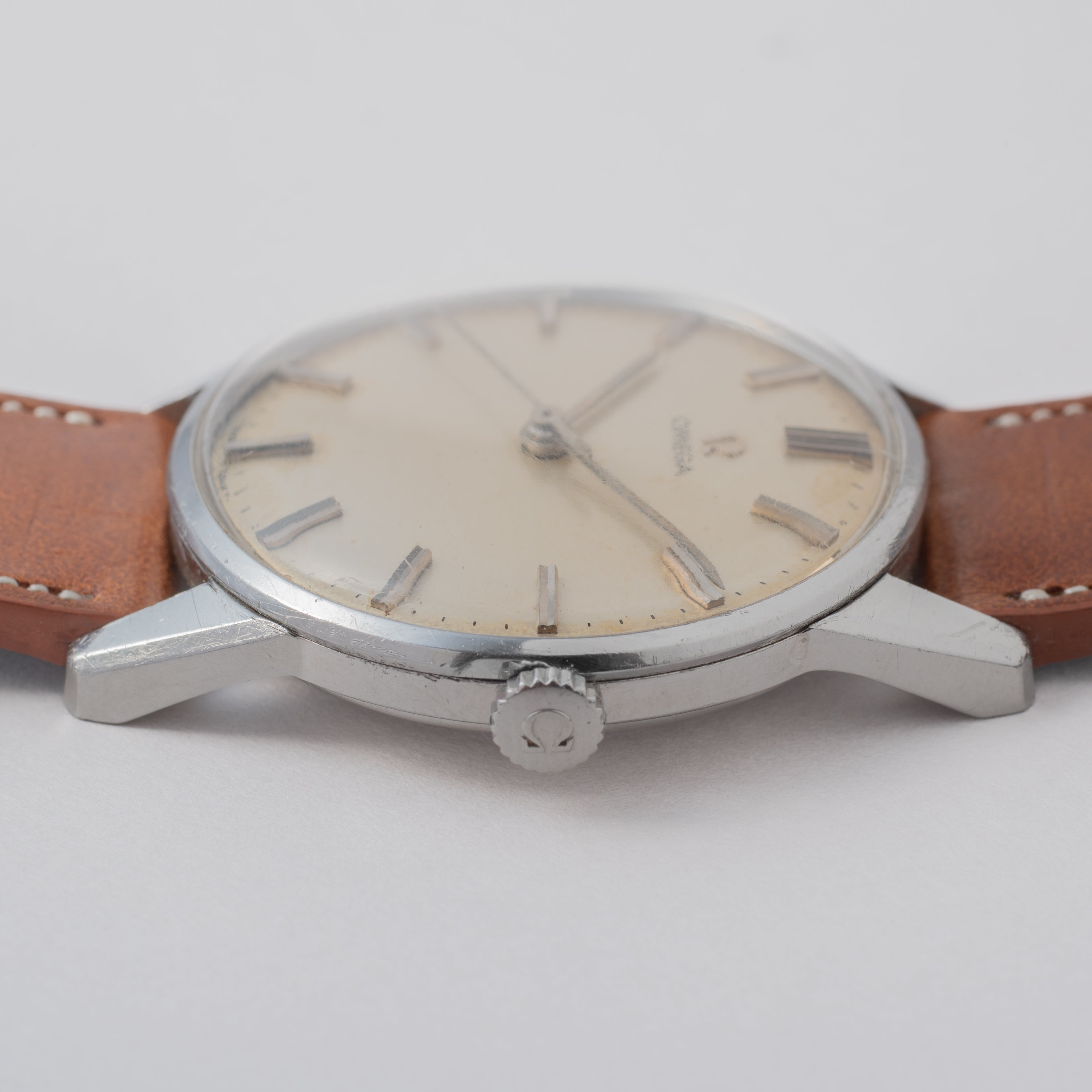 オメガ 30mmキャリバー Cal.286 シルバーダイヤル 1961年製 手巻き