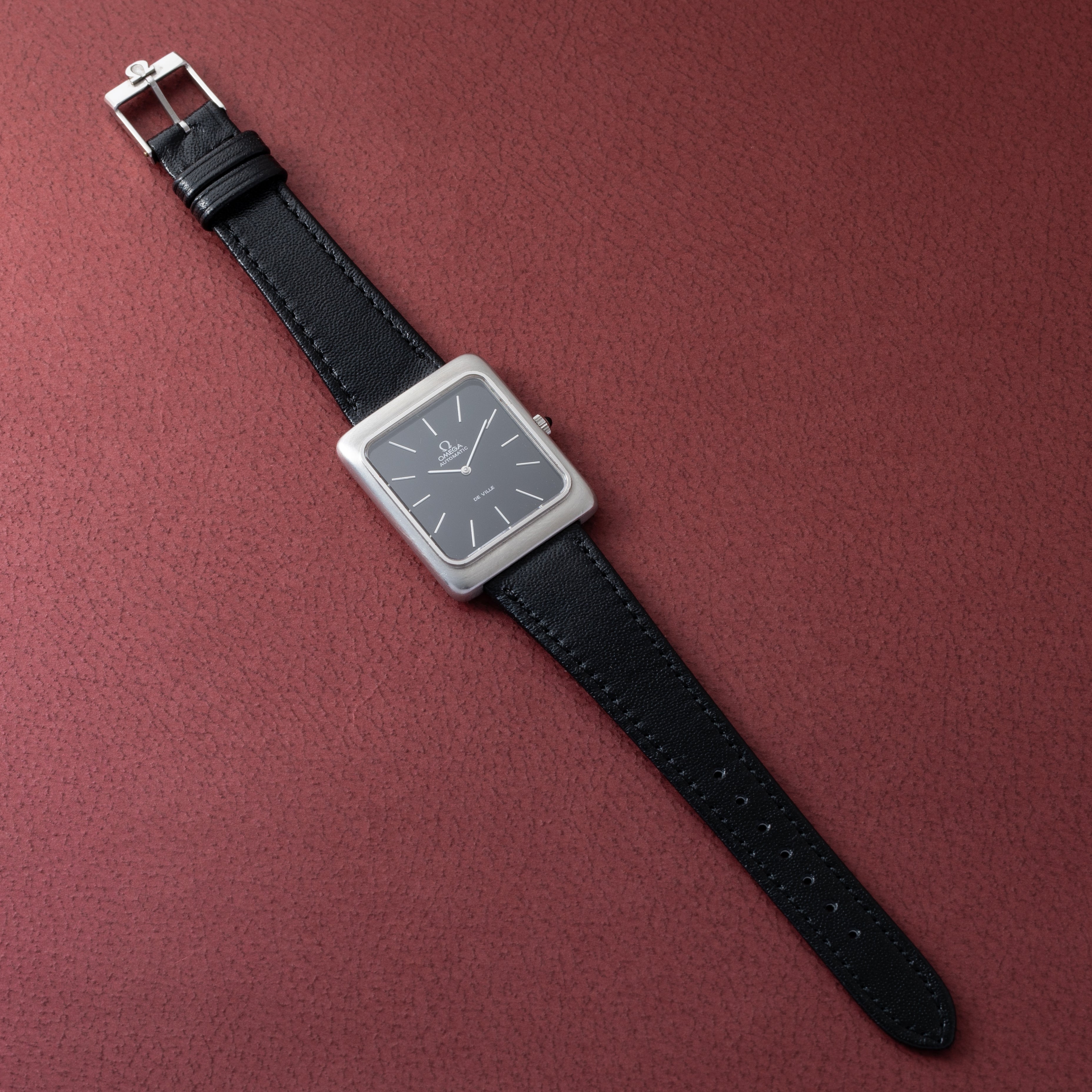 オメガ デ・ヴィル 1973年製 レクタンギュラー 自動巻 Ref.151.0046 純正尾錠付き