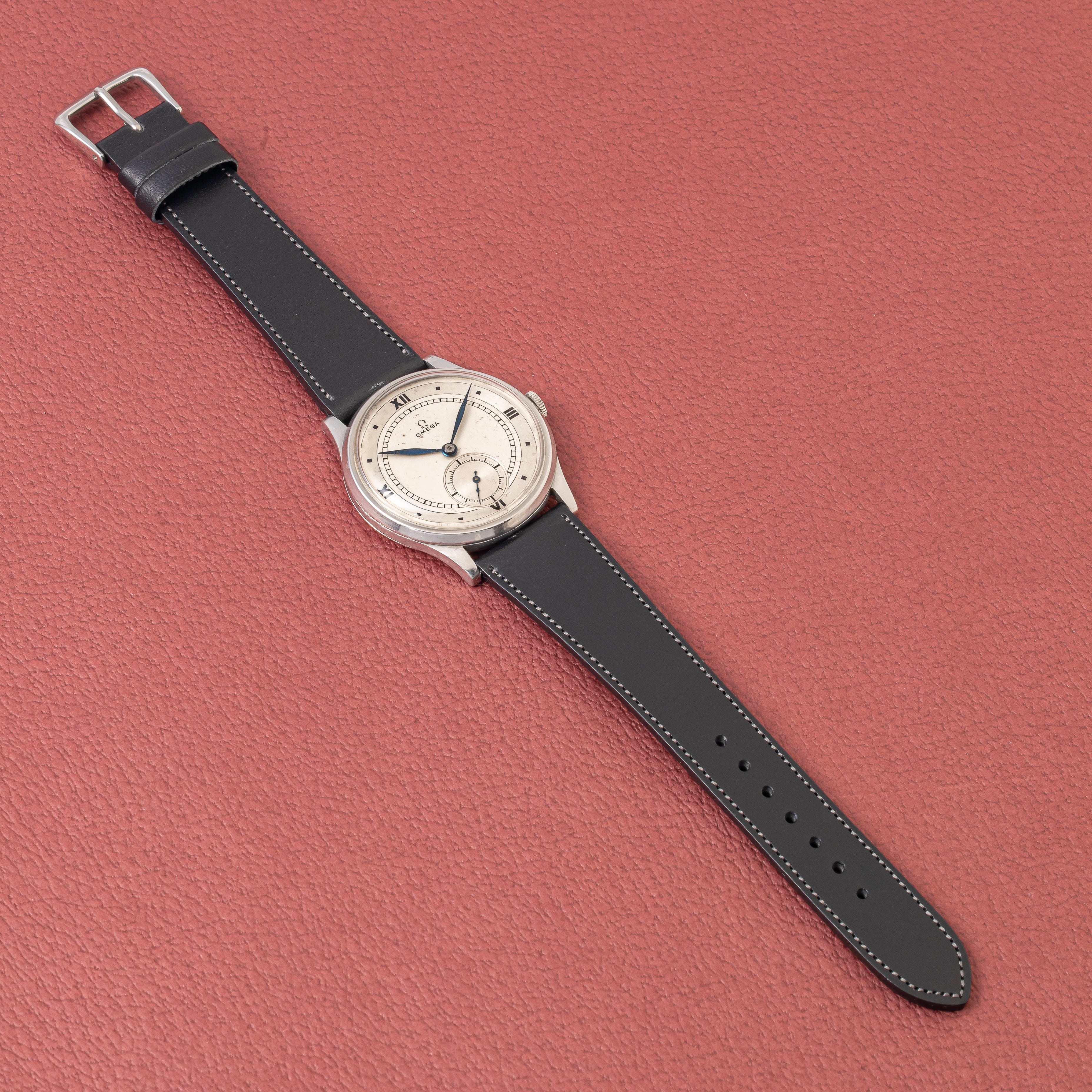 オメガ ラウンド ラージケース 1930年代後半製 手巻き 37mm Big Calatrava Design